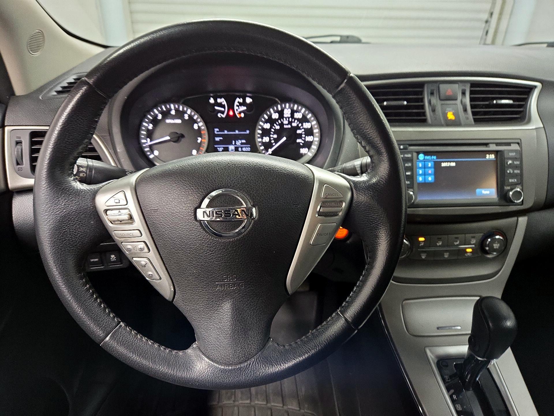 Thumbnail: 2013 Nissan Sentra - 10