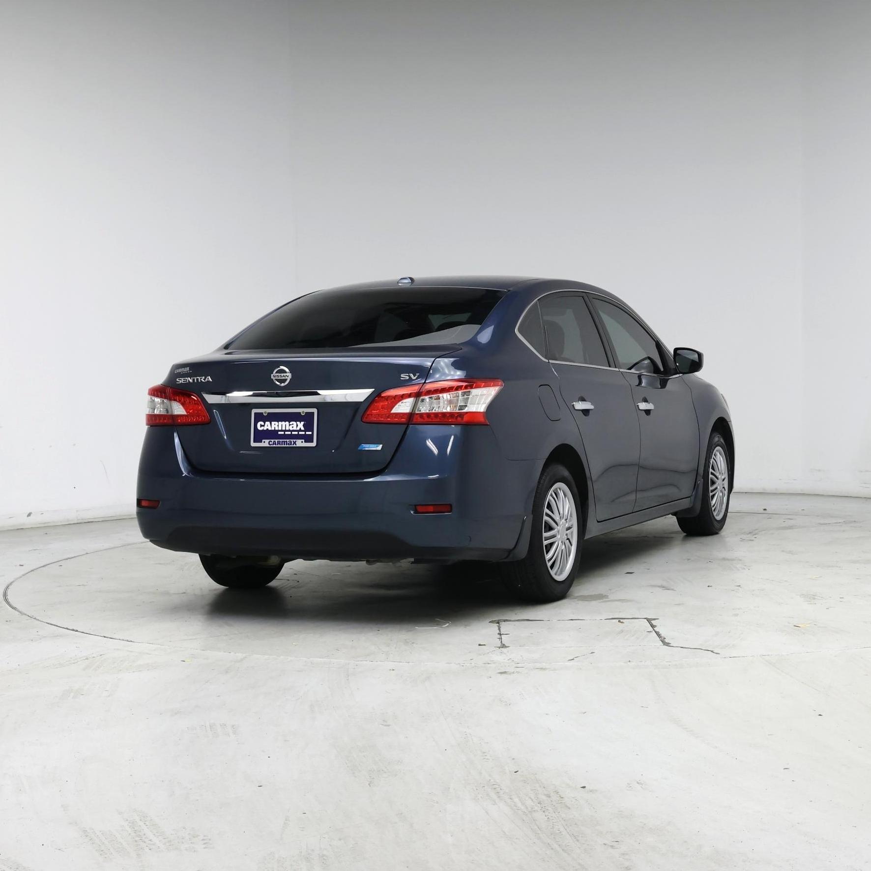 Thumbnail: 2013 Nissan Sentra - 8