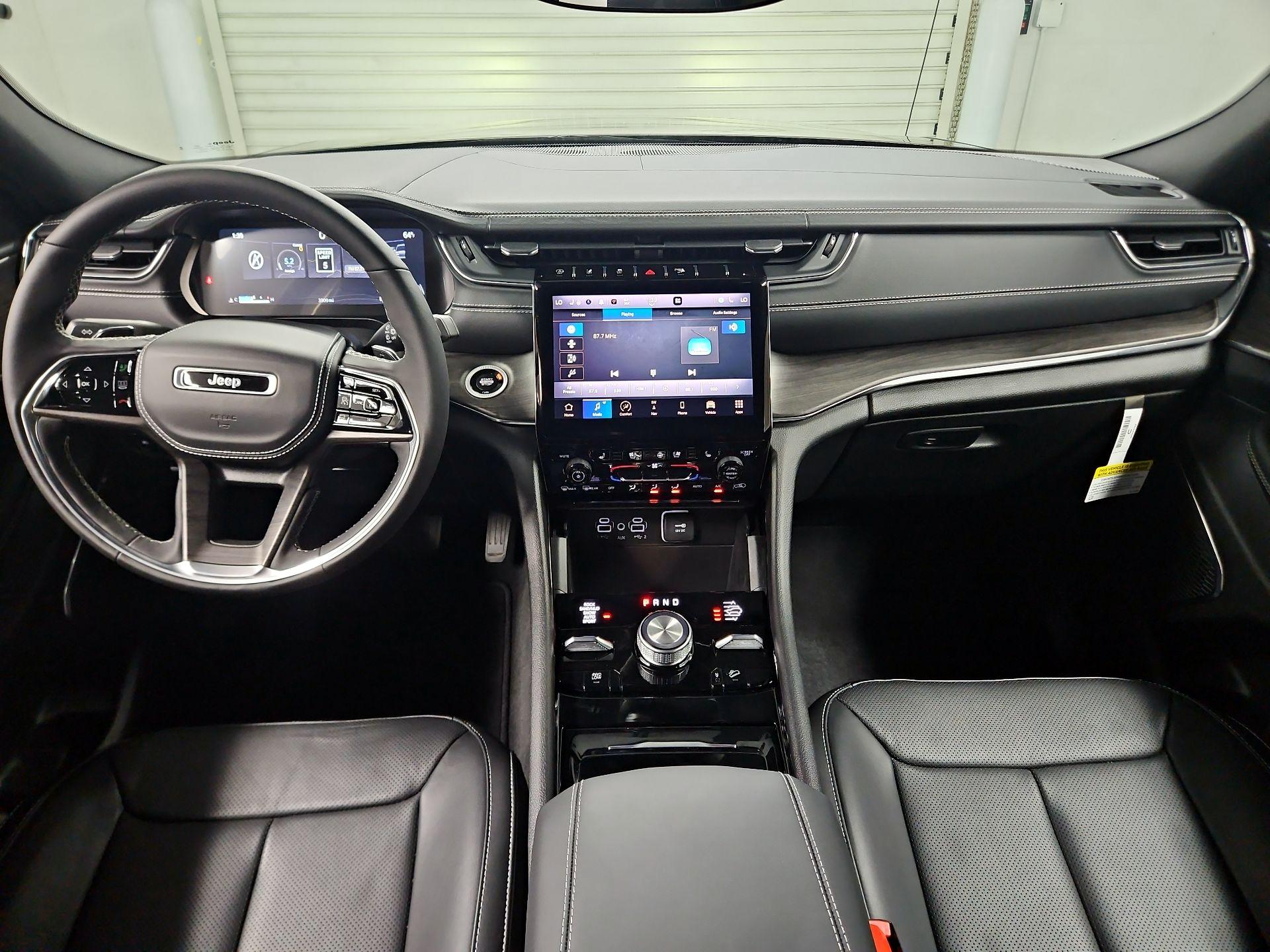 Thumbnail: 2024 Jeep Grand Cherokee L - 9