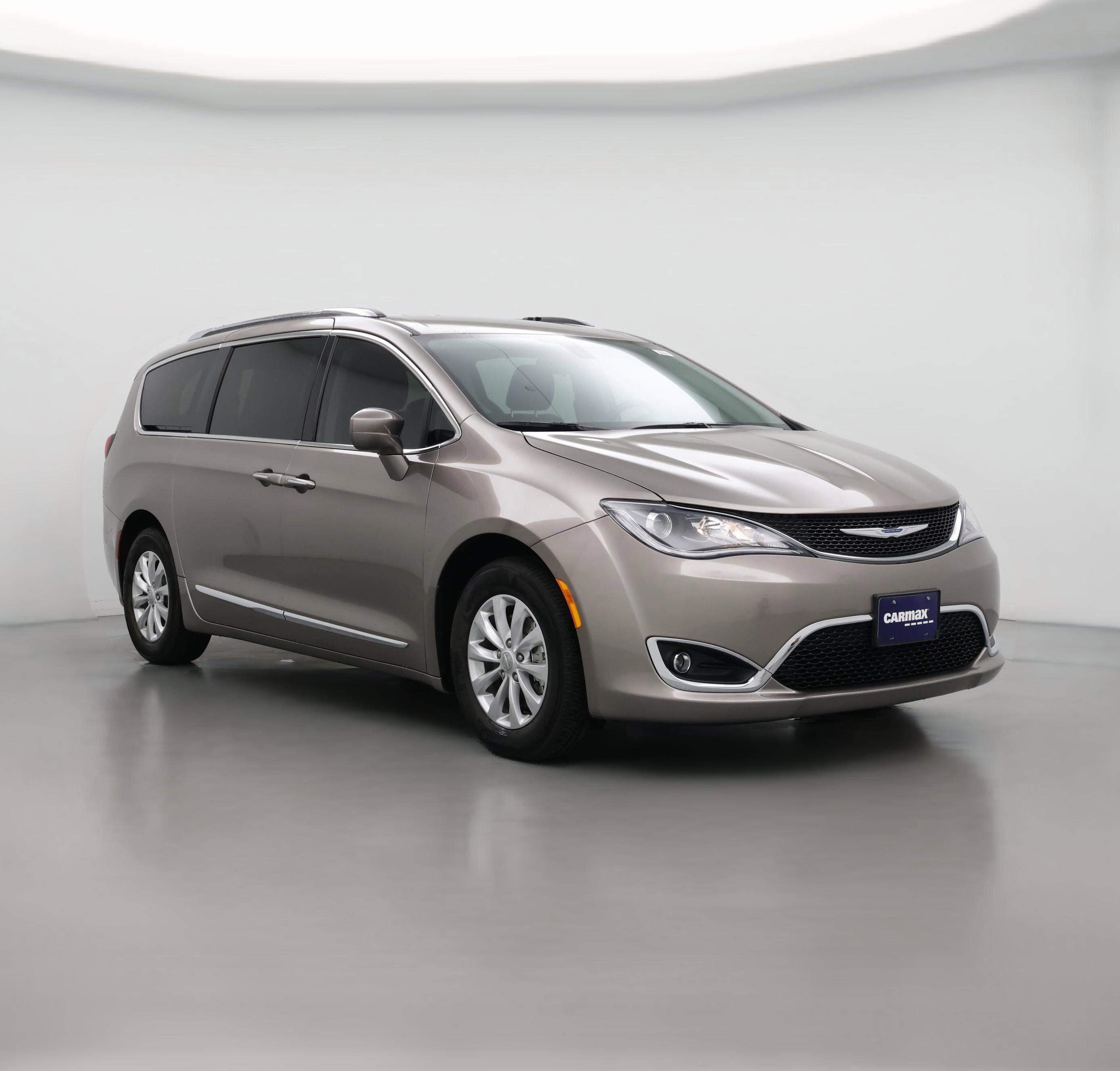 Thumbnail: 2018 Chrysler Pacifica - 1