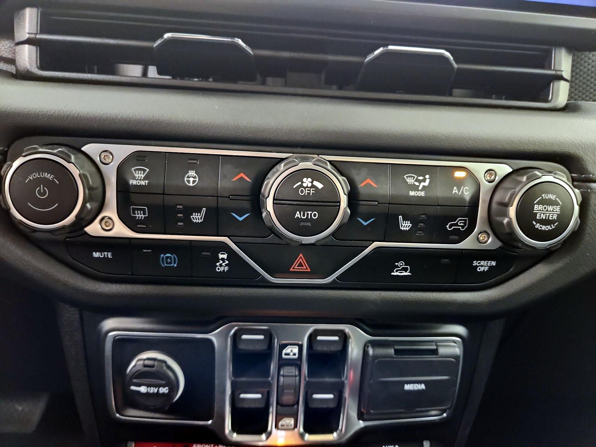 Thumbnail: 2024 Jeep Wrangler - 17