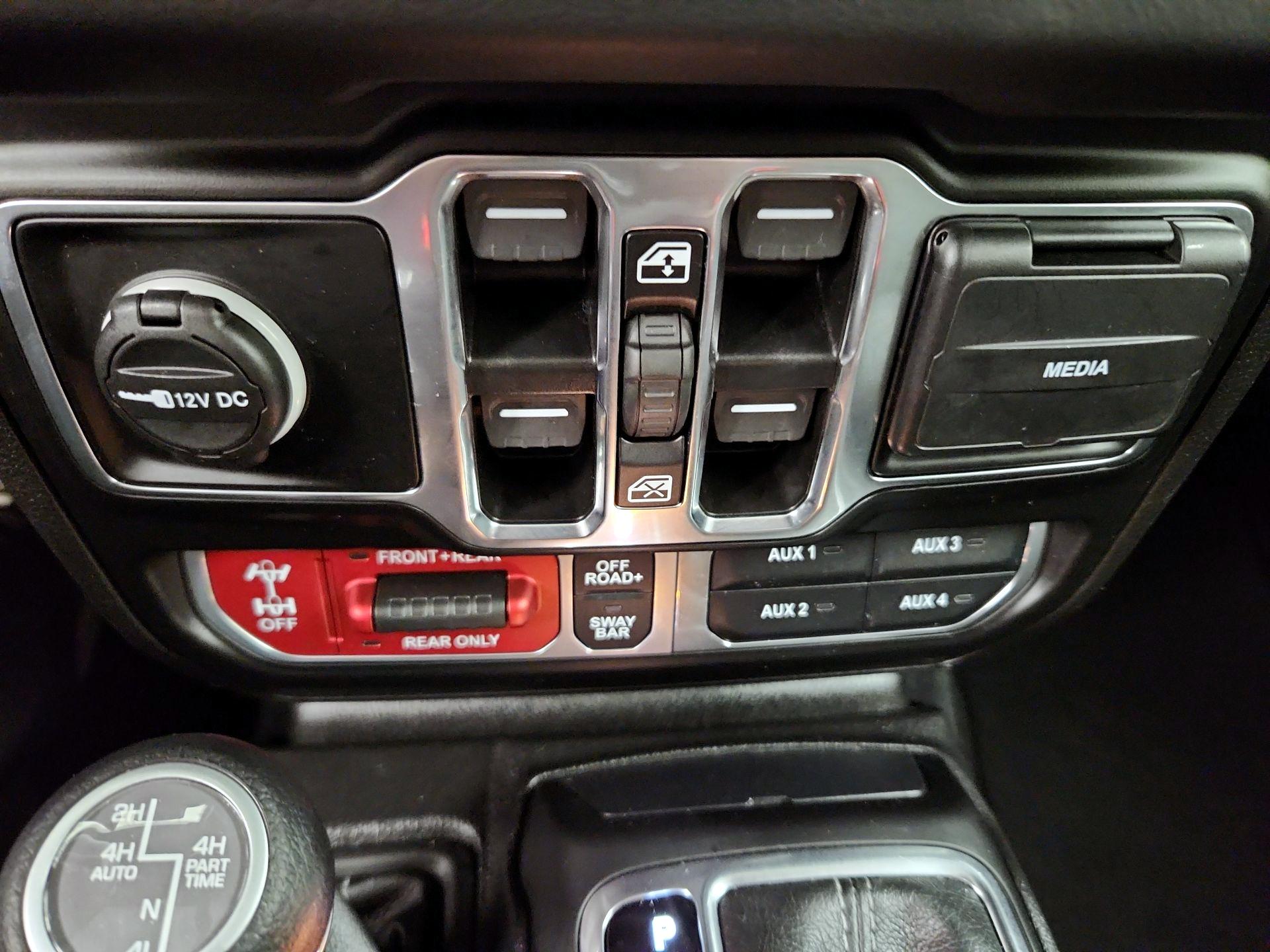 Thumbnail: 2024 Jeep Wrangler - 19