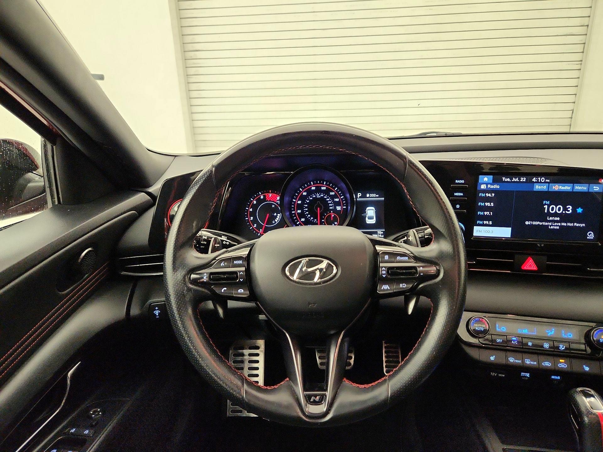 Thumbnail: 2022 Hyundai Elantra - 10