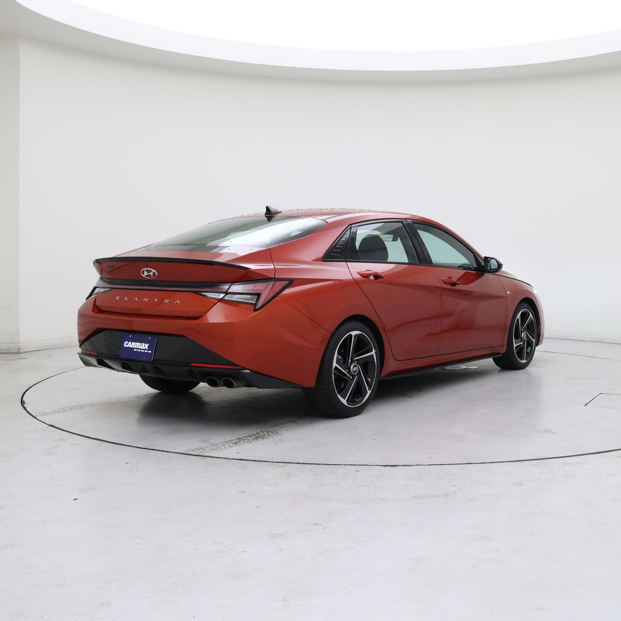 Thumbnail: 2022 Hyundai Elantra - 8