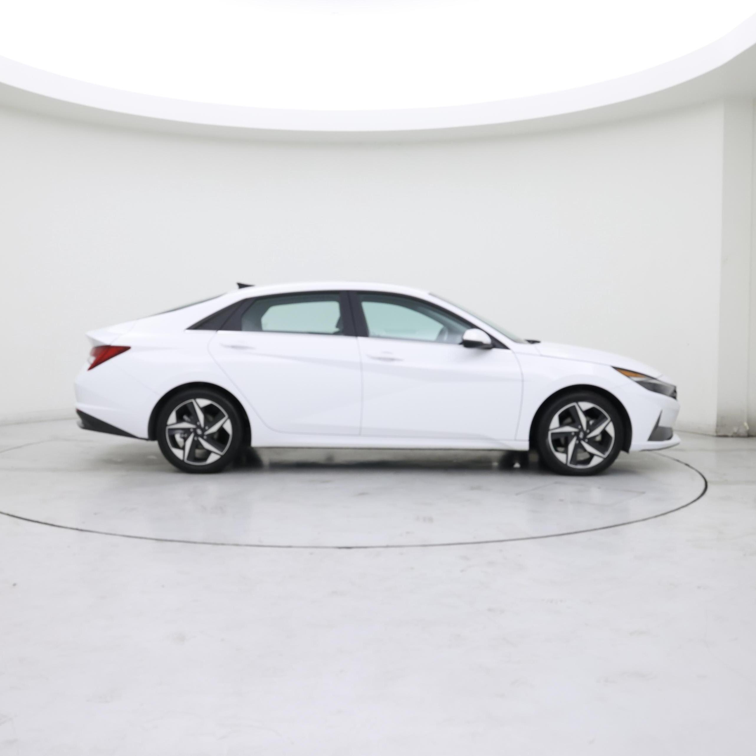 Thumbnail: 2023 Hyundai Elantra - 7