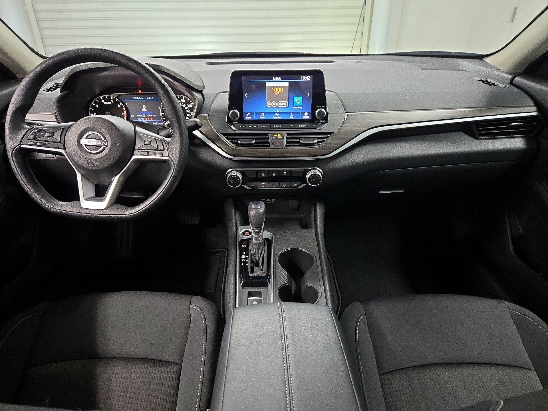 Thumbnail: 2025 Nissan Altima - 9