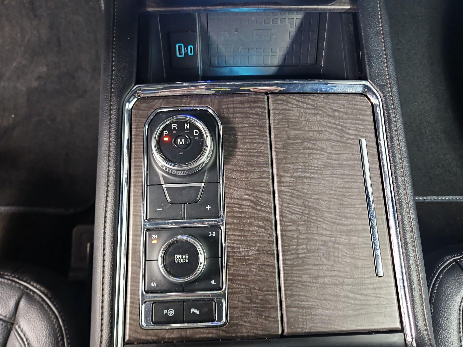 Thumbnail: 2020 Ford Expedition - 18
