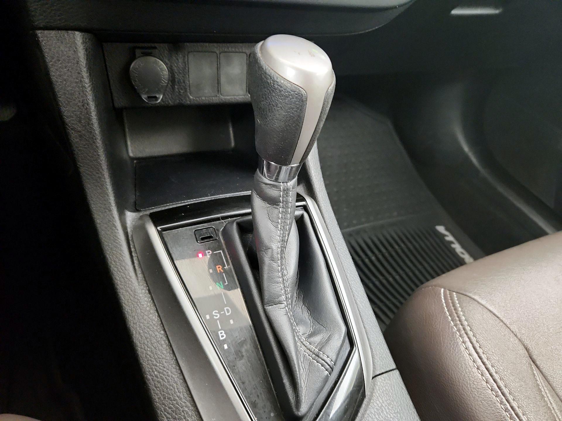 Thumbnail: 2016 Toyota Corolla - 17