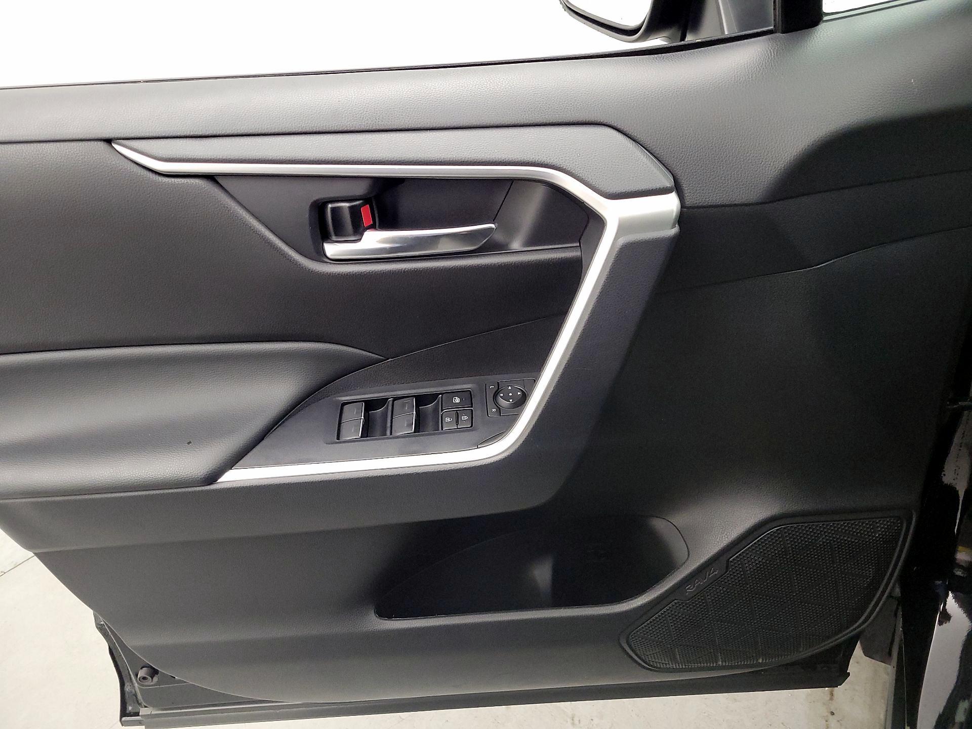 Thumbnail: 2024 Toyota RAV4 - 12