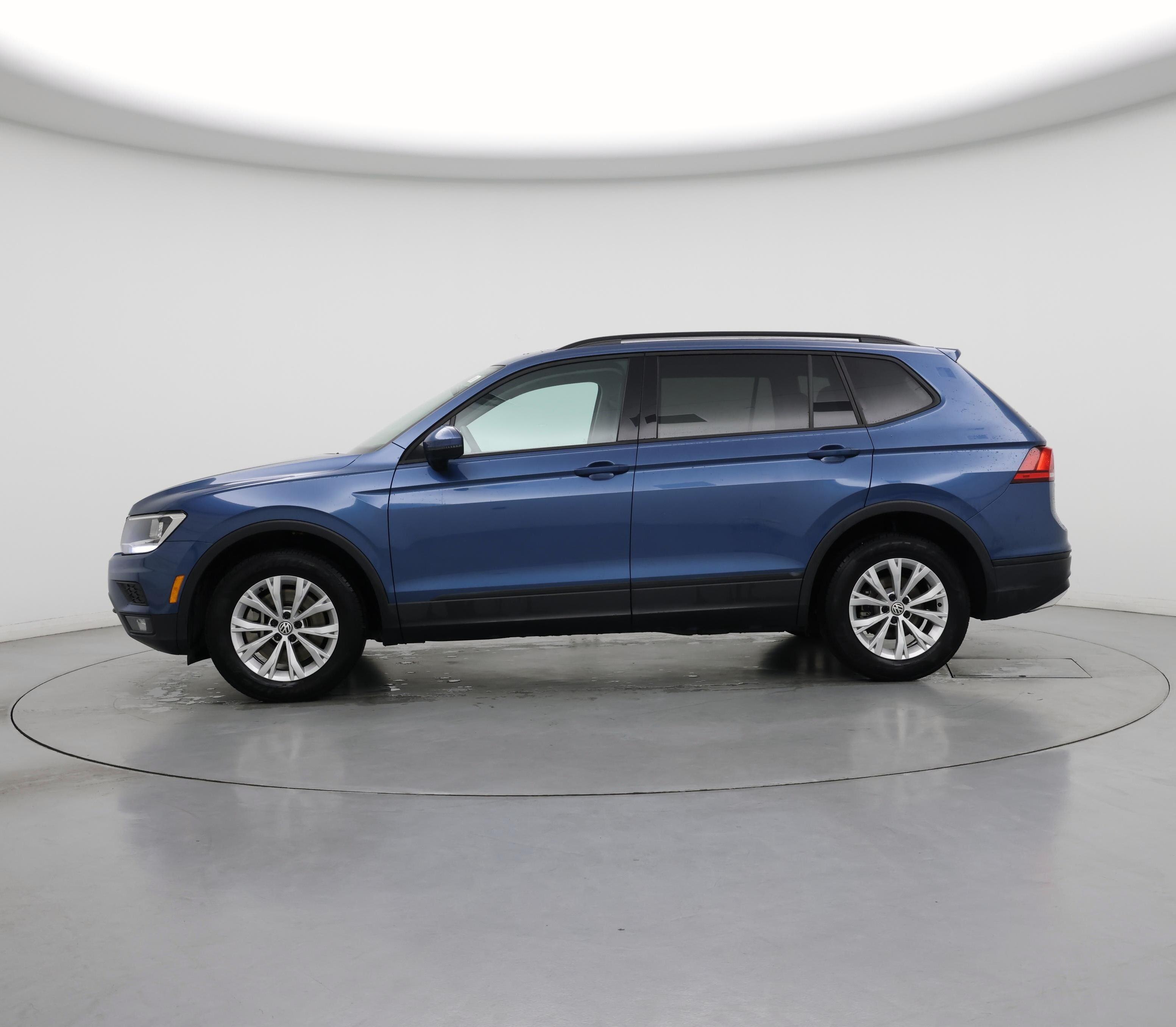 Thumbnail: 2018 Volkswagen Tiguan - 3