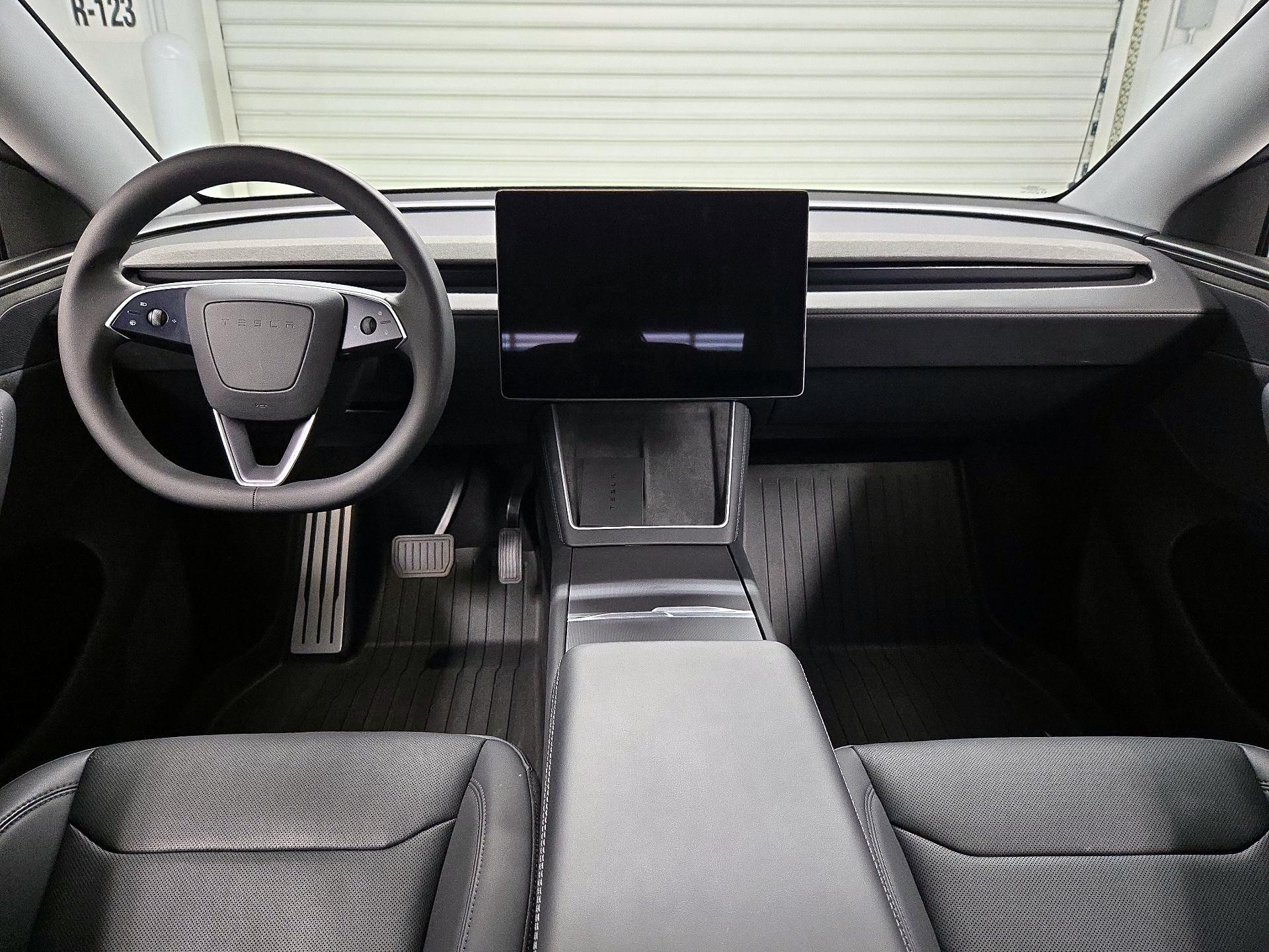 Thumbnail: 2026 Tesla Model Y - 9
