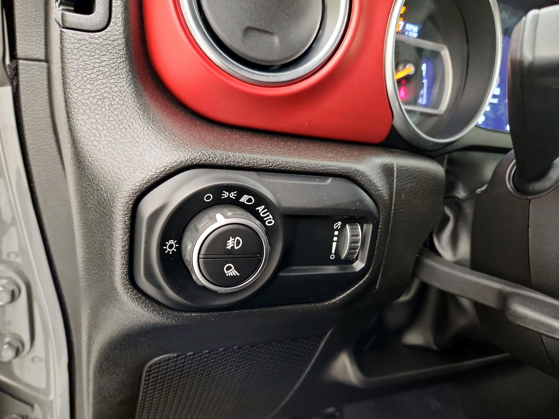 Thumbnail: 2023 Jeep Gladiator - 13