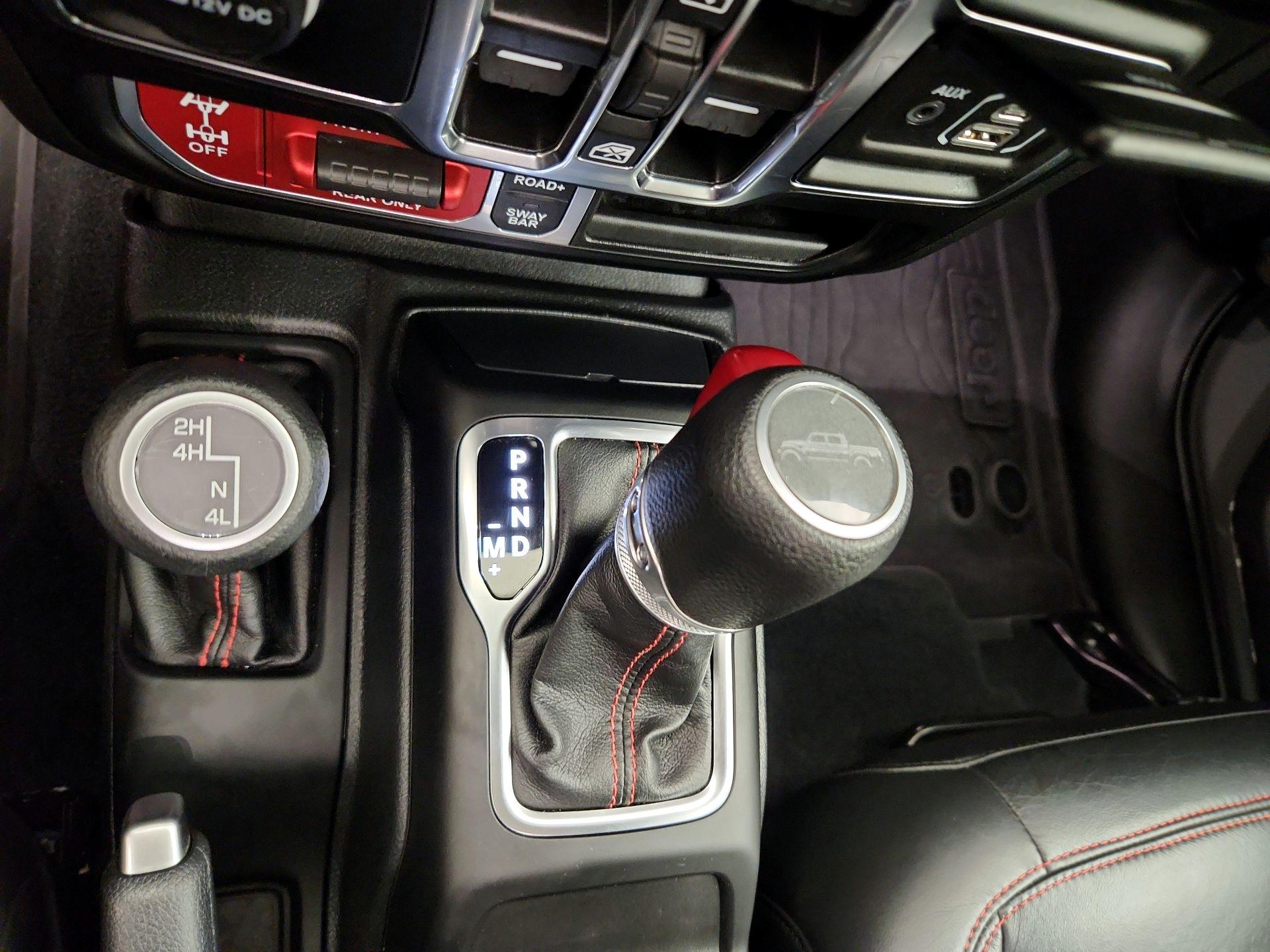 Thumbnail: 2023 Jeep Gladiator - 18