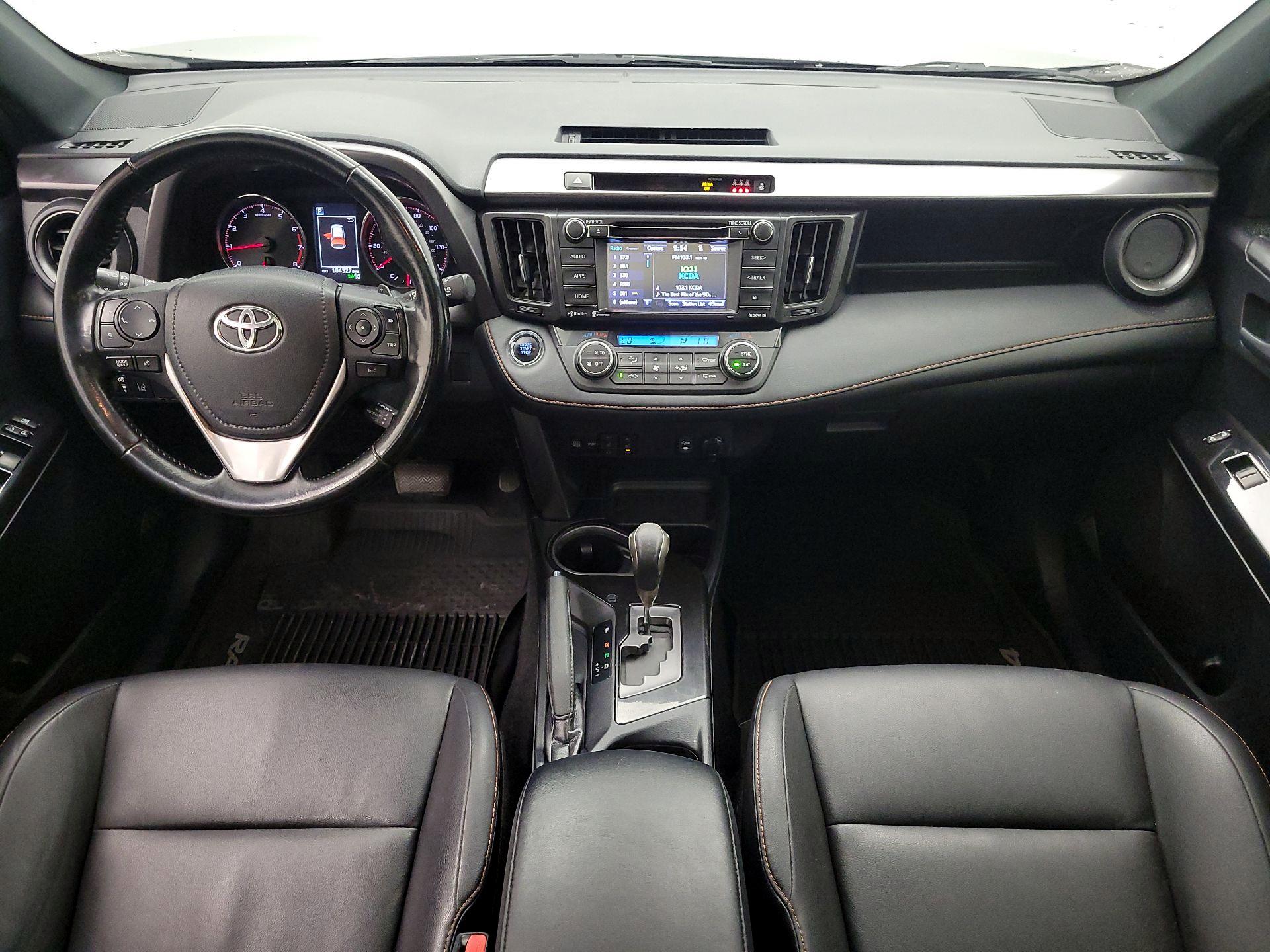 Thumbnail: 2018 Toyota RAV4 - 9