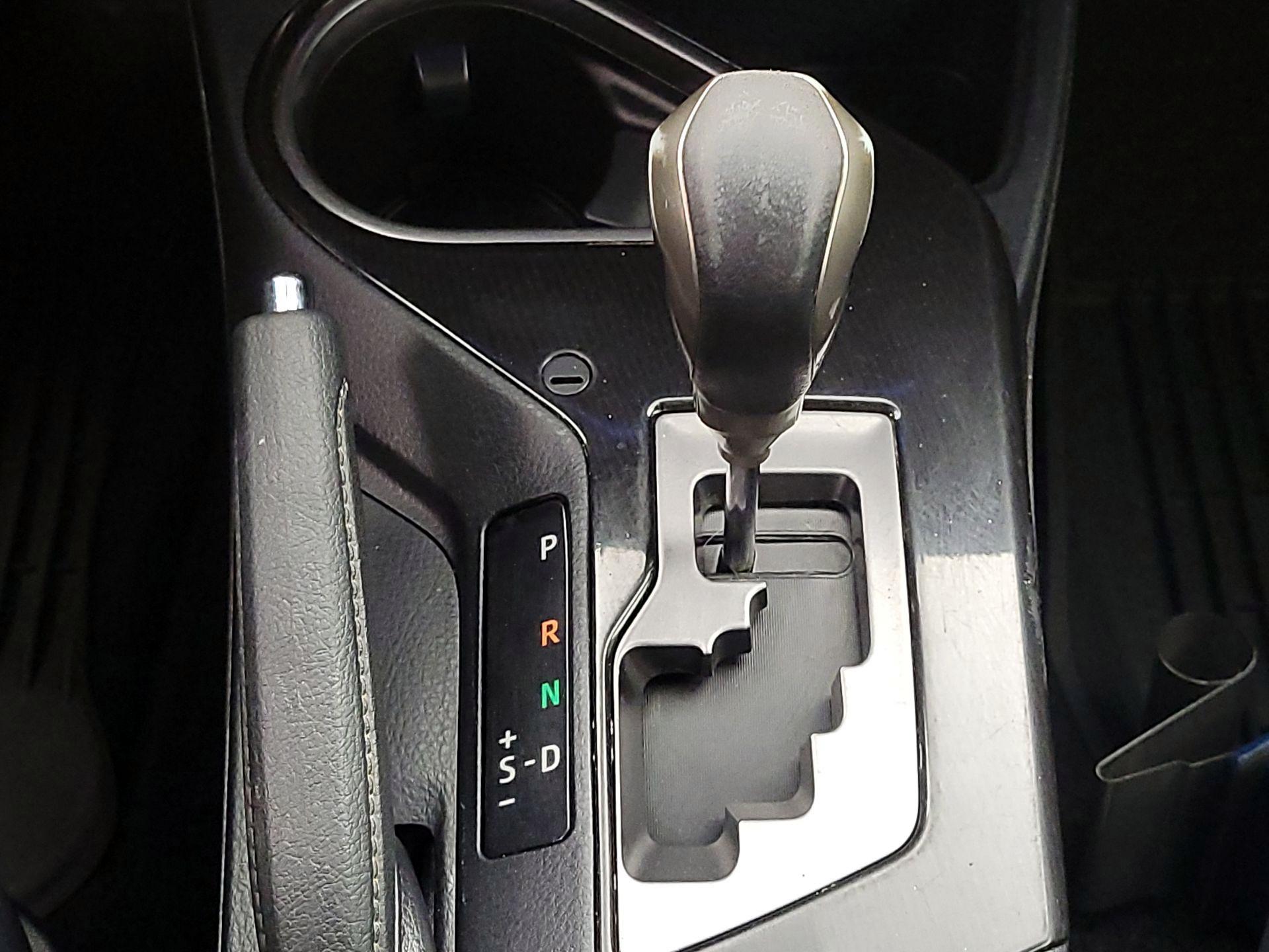 Thumbnail: 2018 Toyota RAV4 - 17