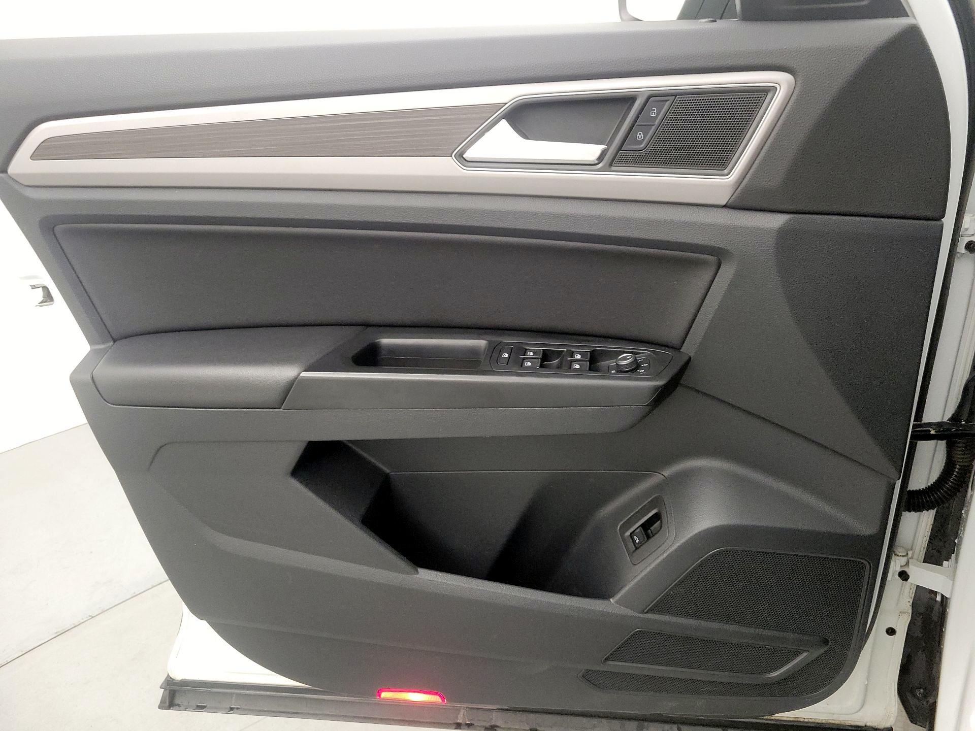 Thumbnail: 2019 Volkswagen Atlas - 12
