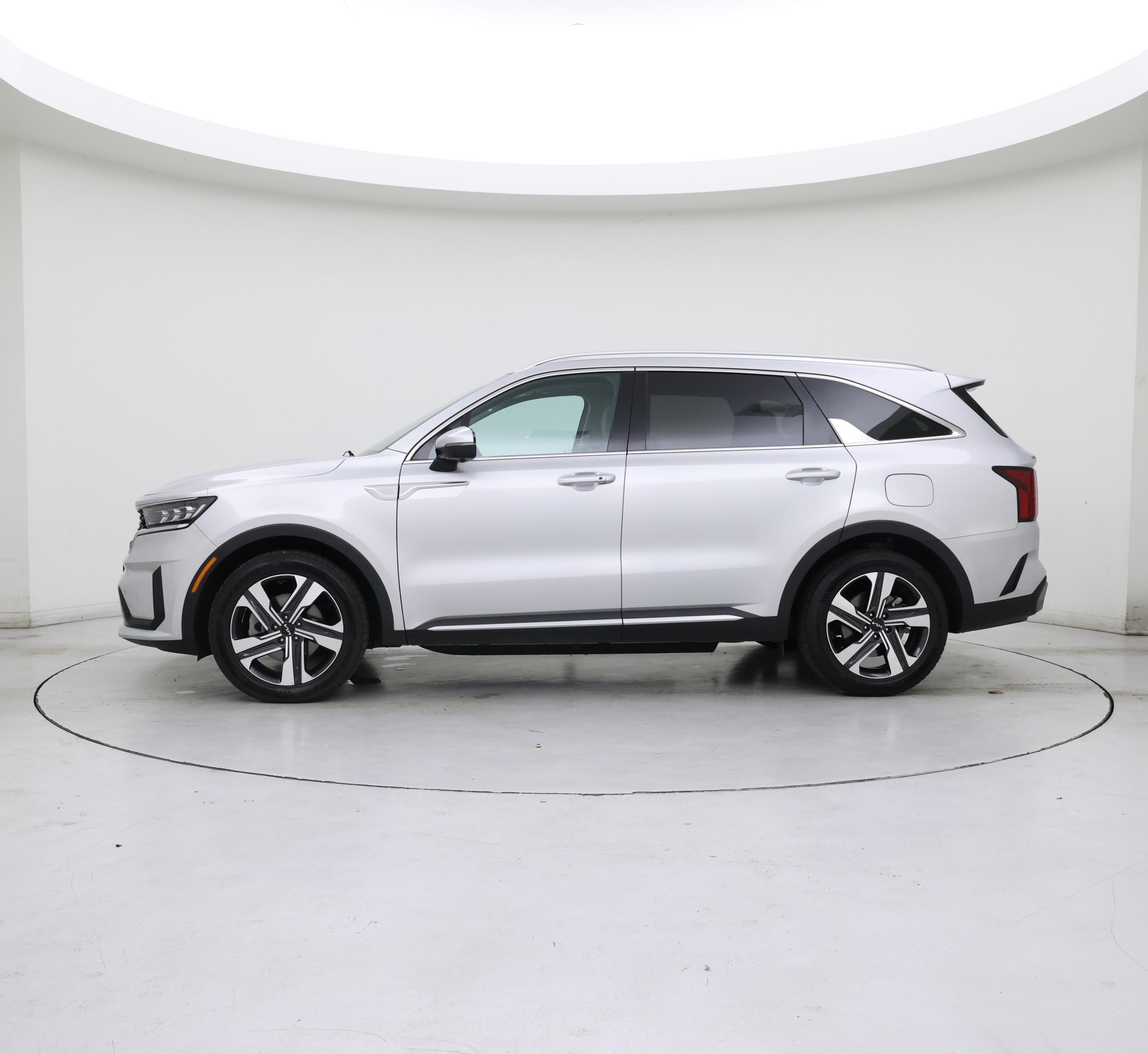 Thumbnail: 2023 Kia Sorento - 3