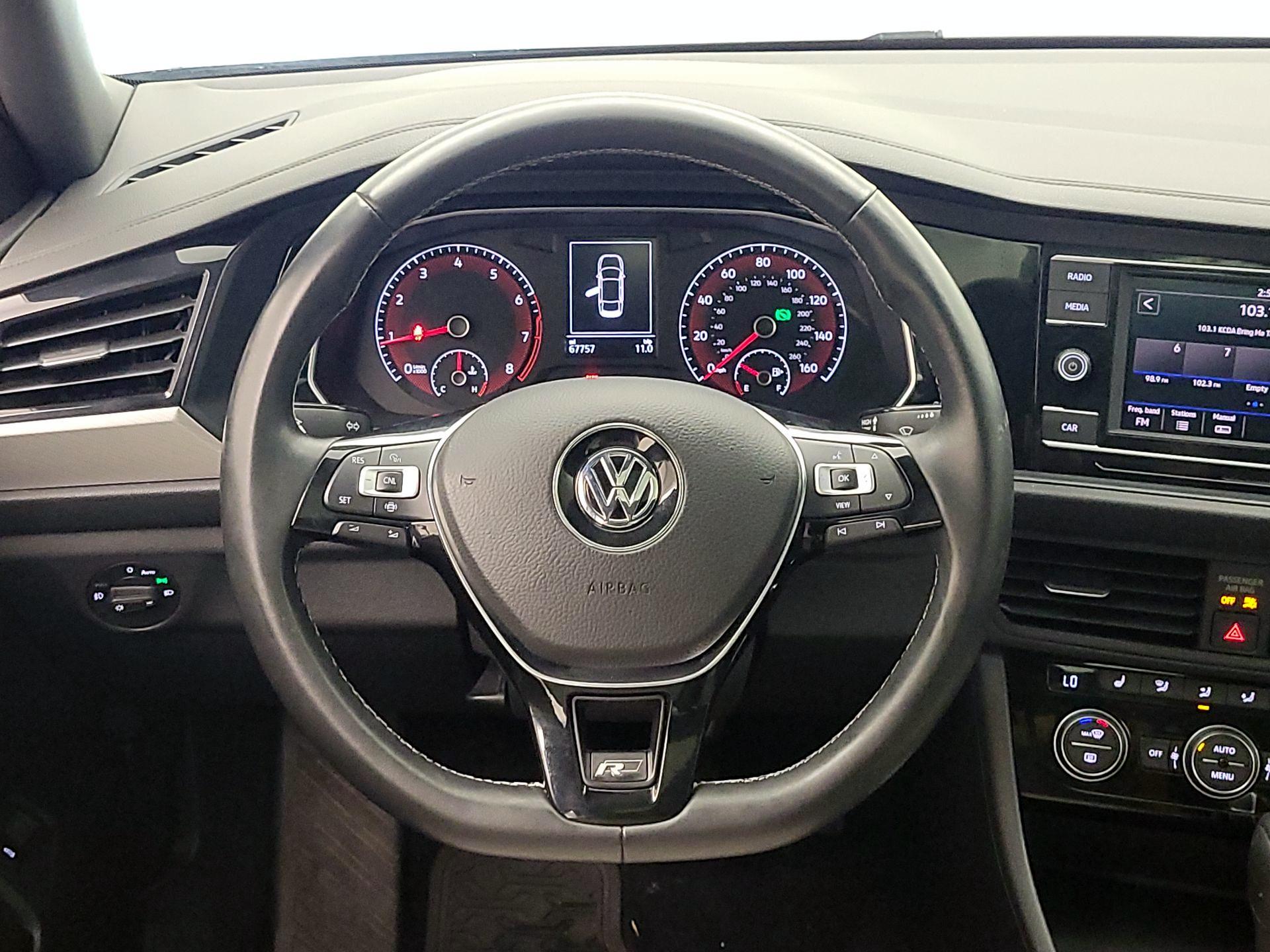 Thumbnail: 2019 Volkswagen Jetta - 10
