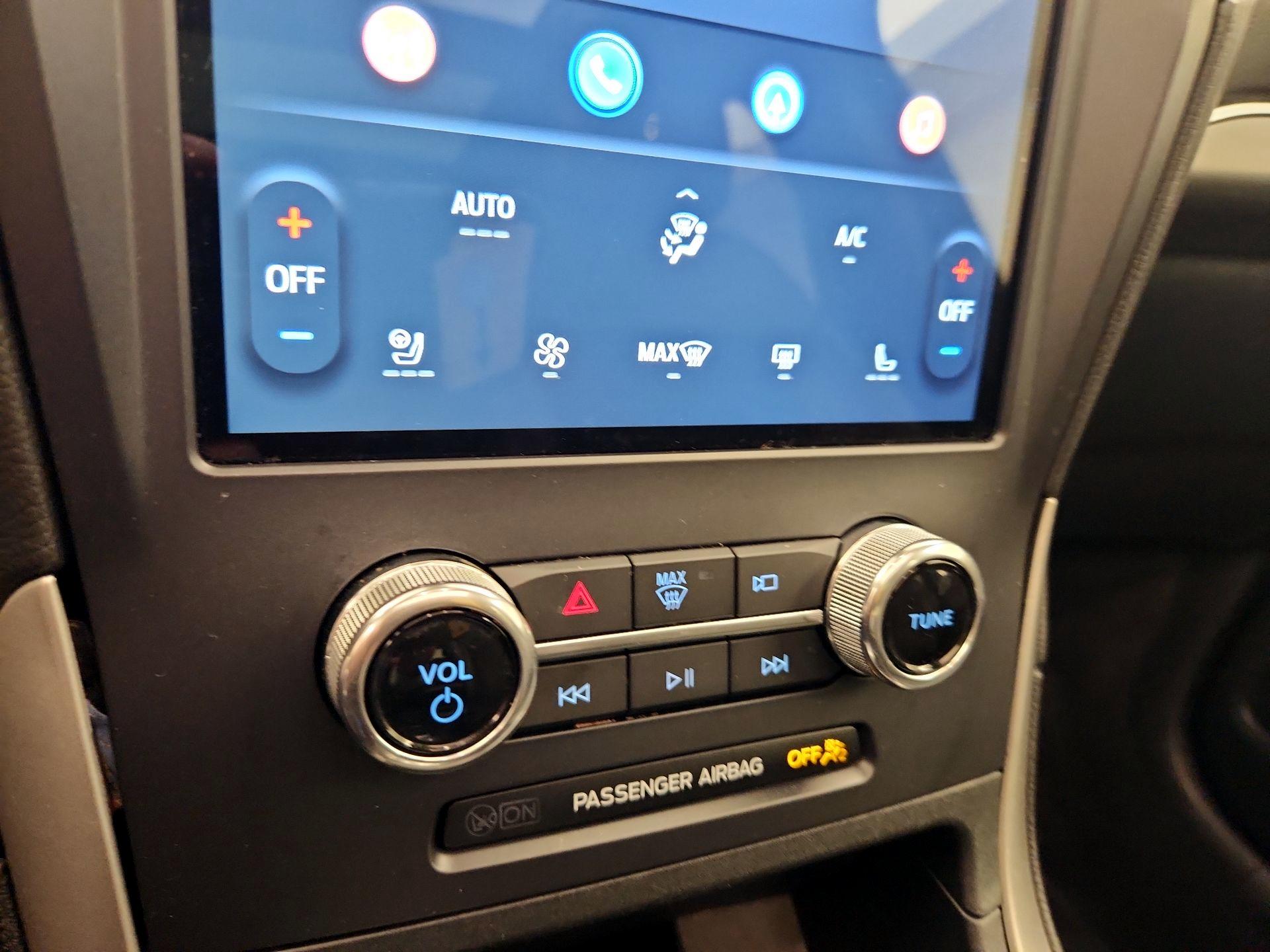 Thumbnail: 2022 Ford Edge - 16