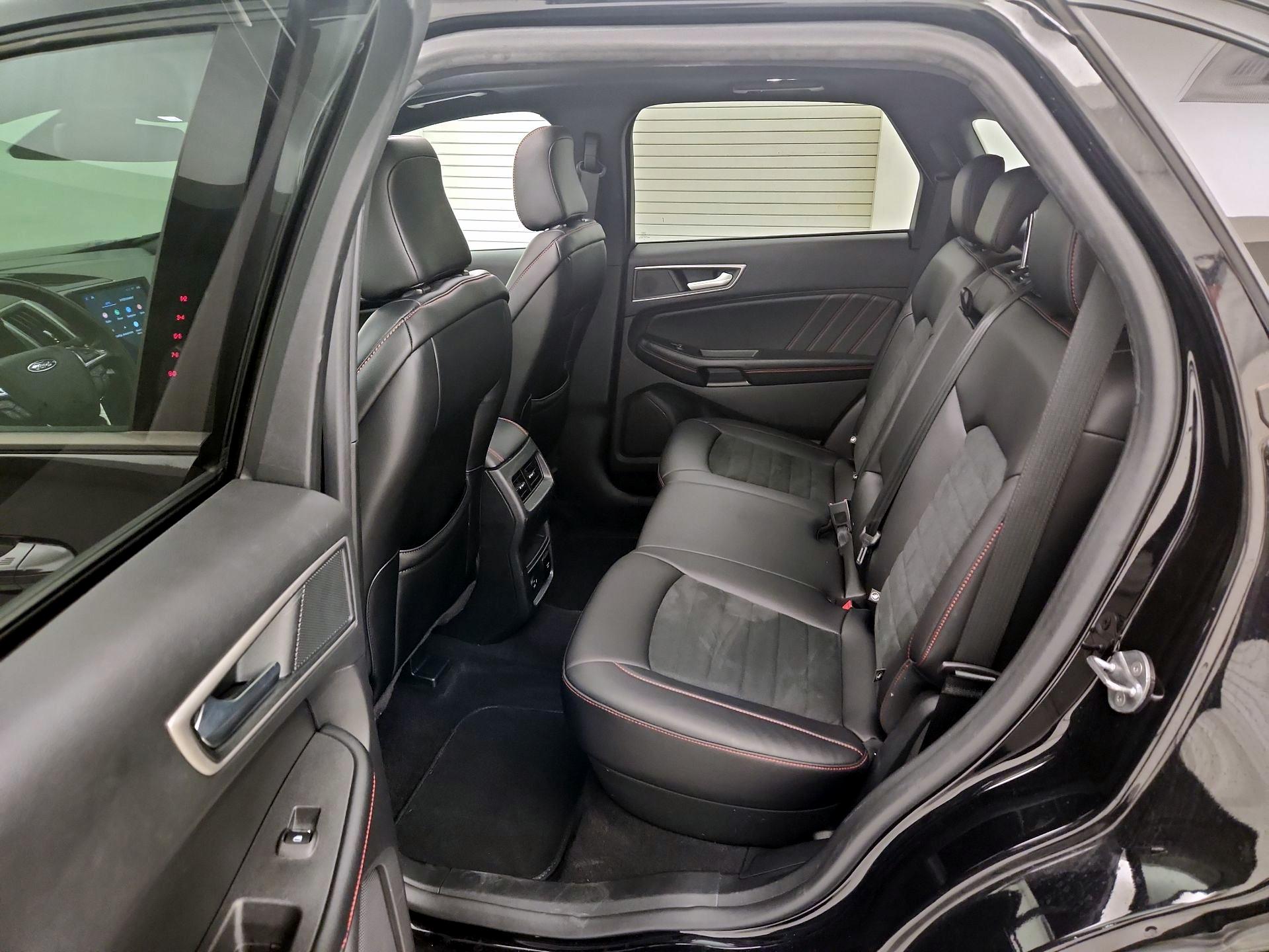 Thumbnail: 2022 Ford Edge - 20
