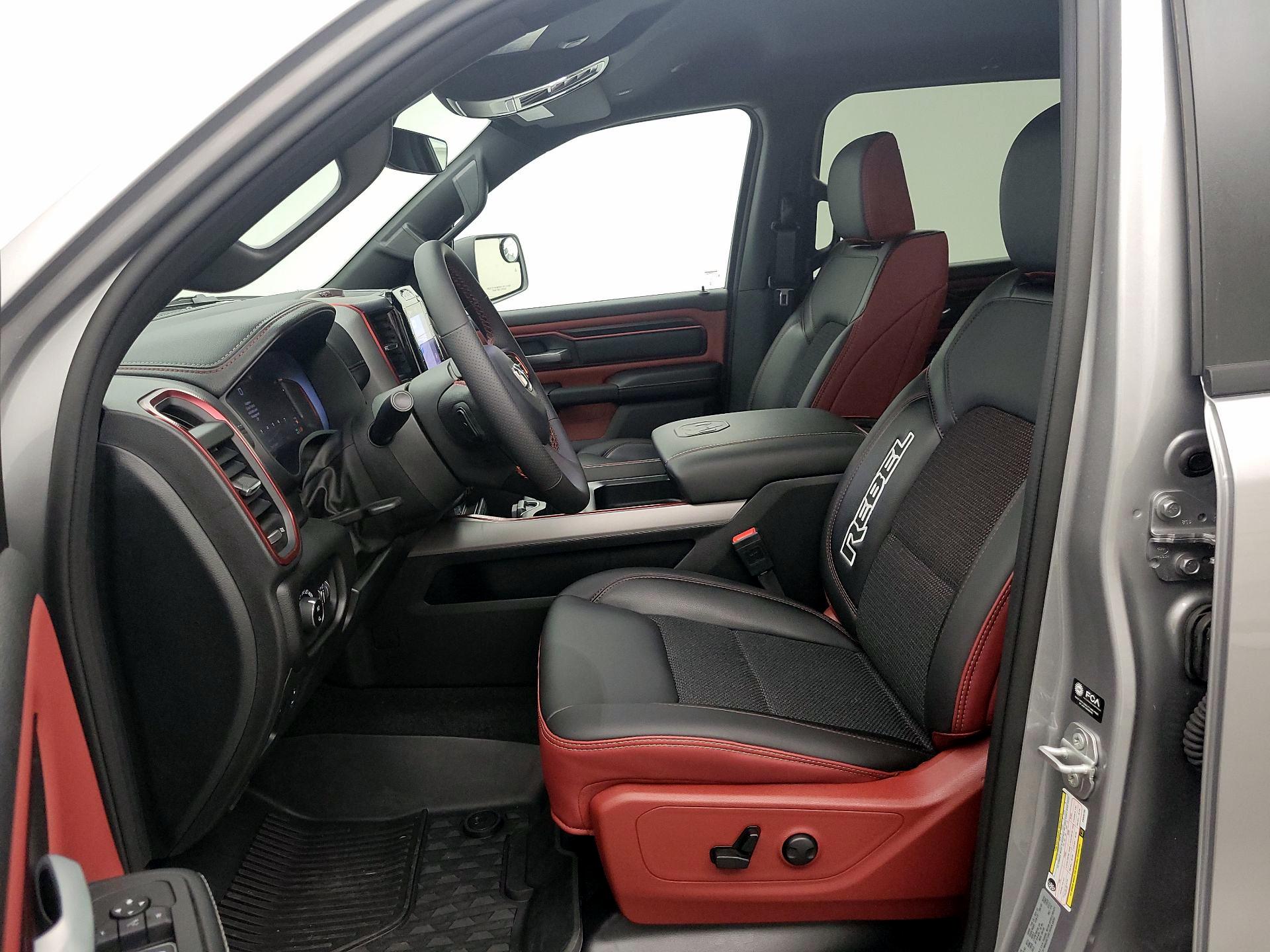 Thumbnail: 2025 RAM 1500 - 11