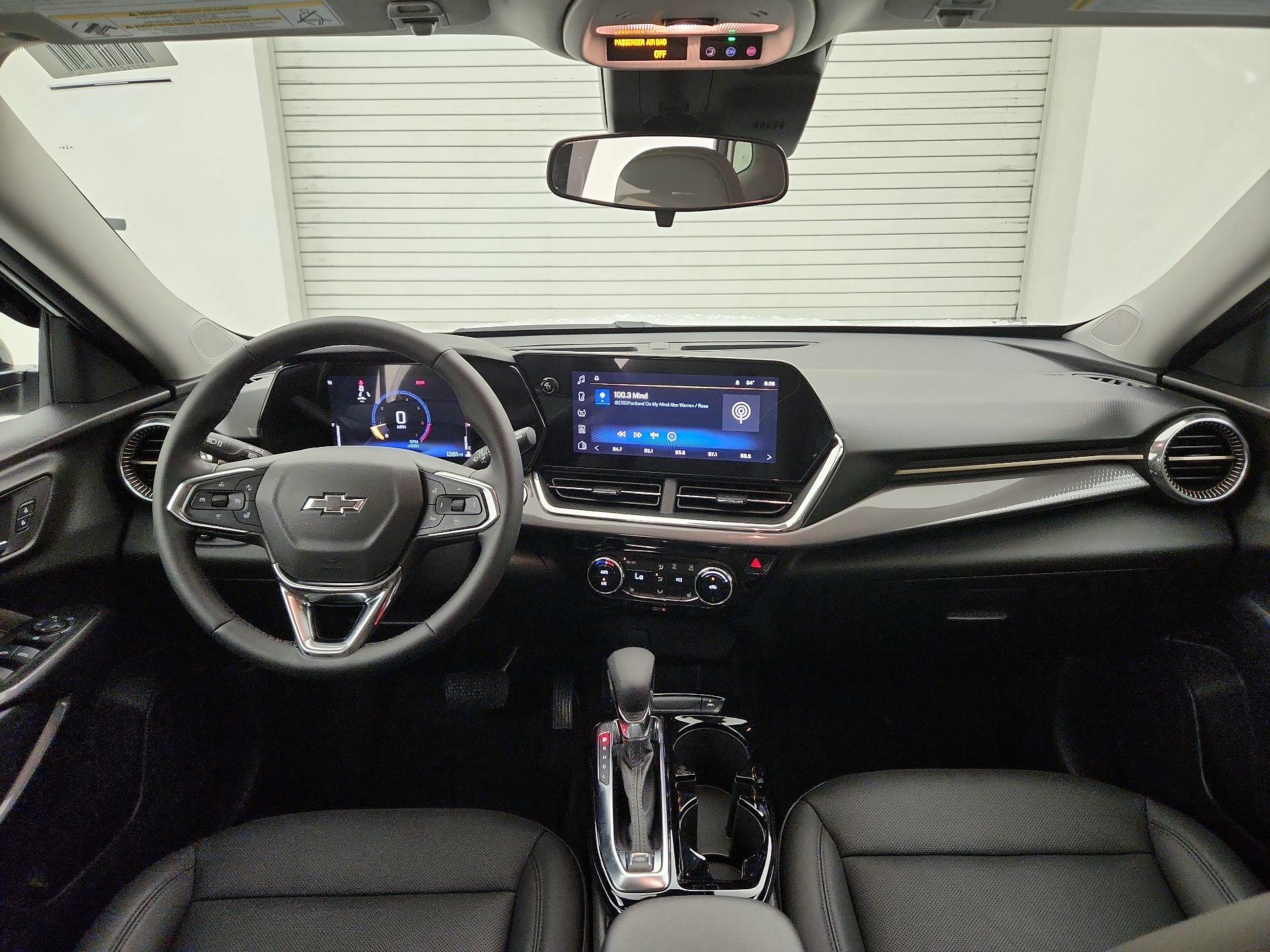 Thumbnail: 2025 Chevrolet Trax - 9