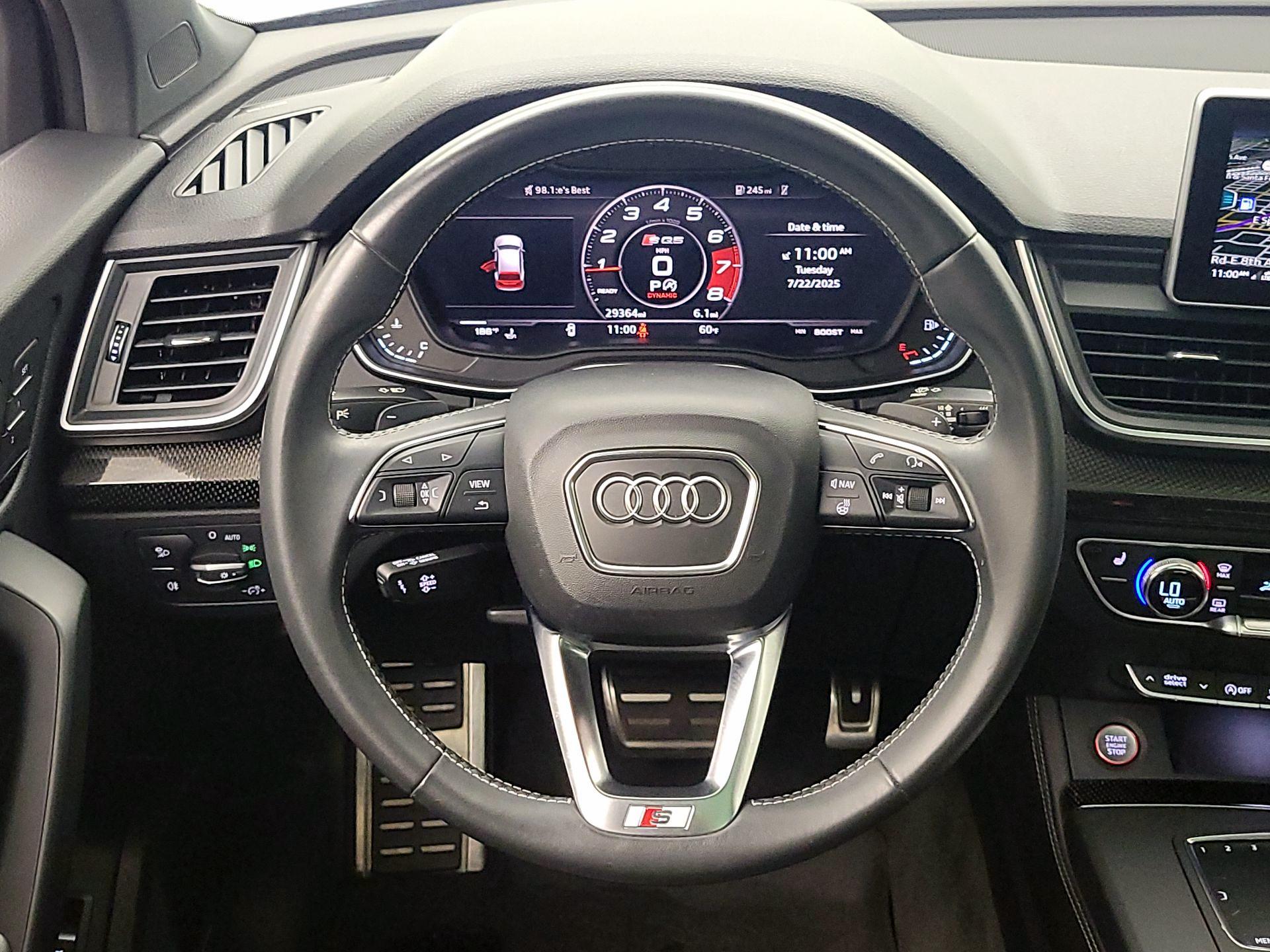 Thumbnail: 2019 Audi SQ5 - 10