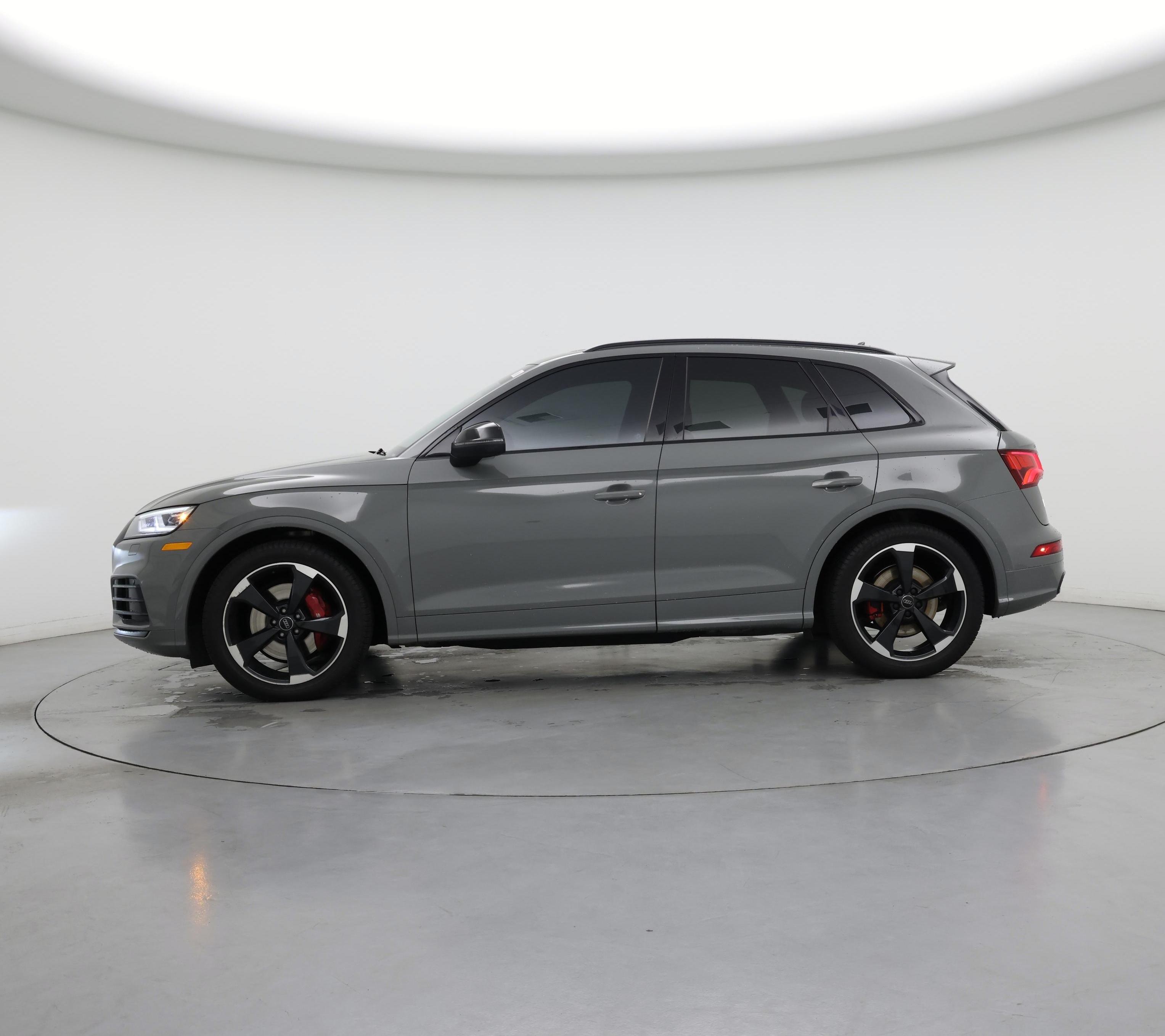 Thumbnail: 2019 Audi SQ5 - 3