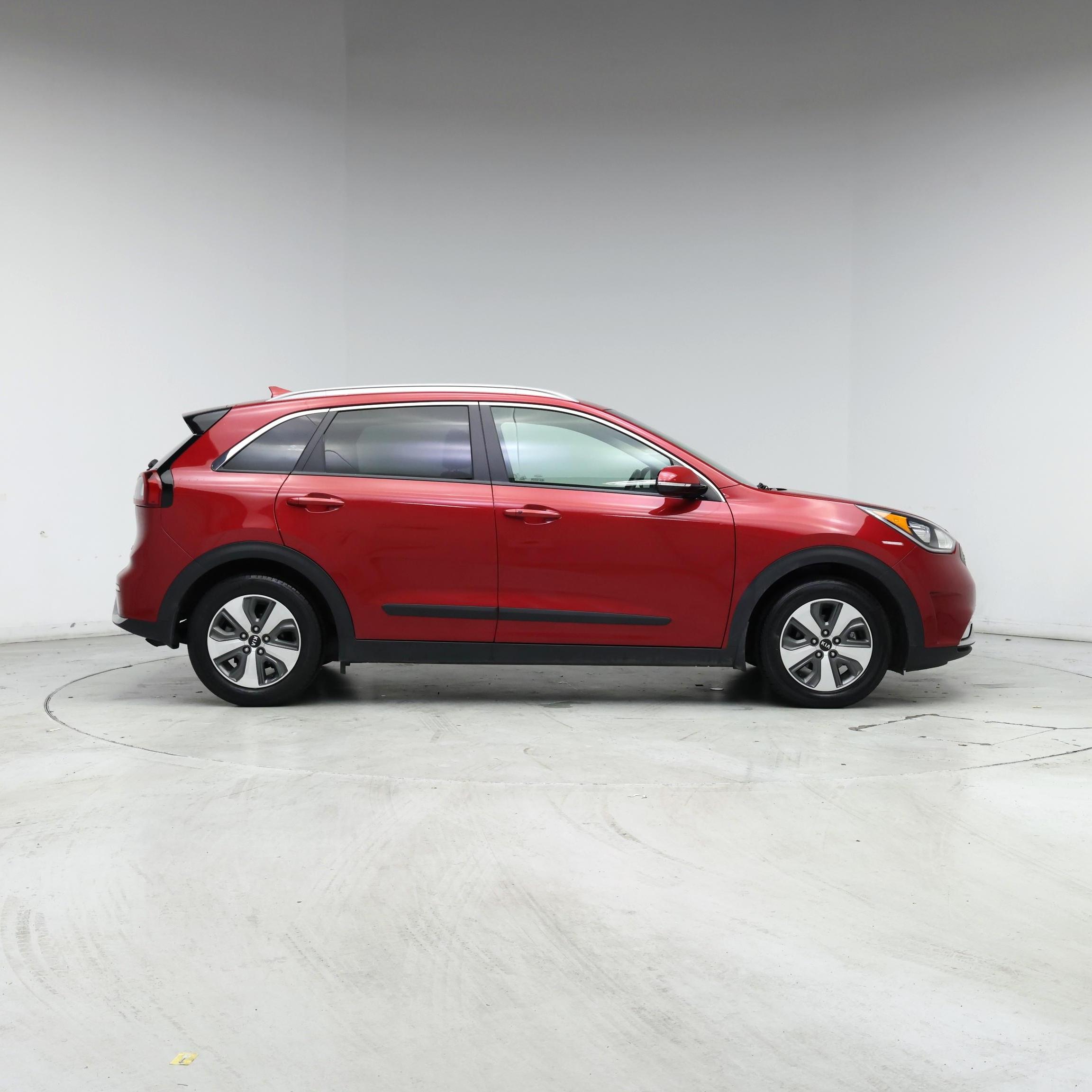 Thumbnail: 2019 Kia Niro - 7