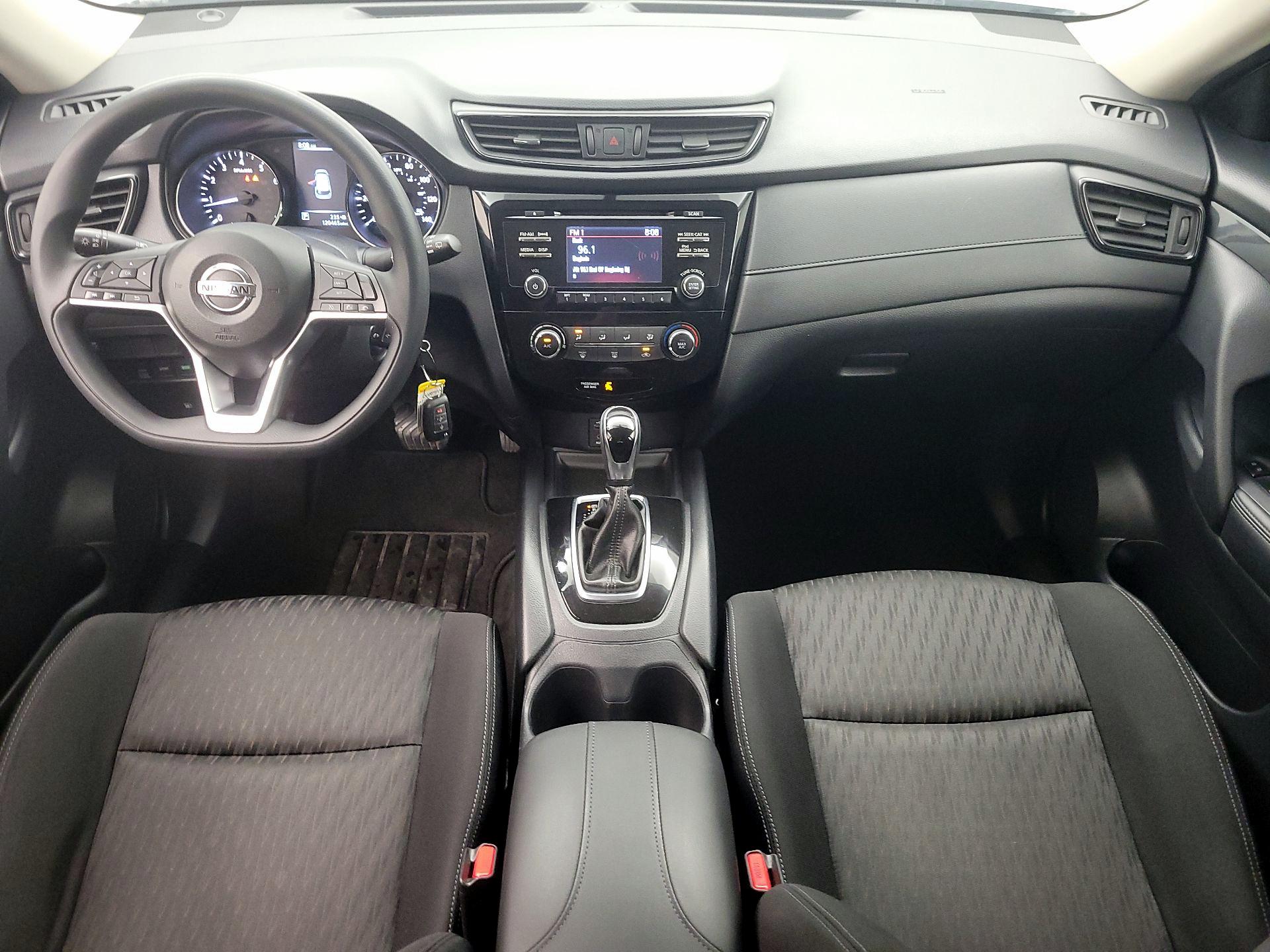 Thumbnail: 2017 Nissan Rogue - 9