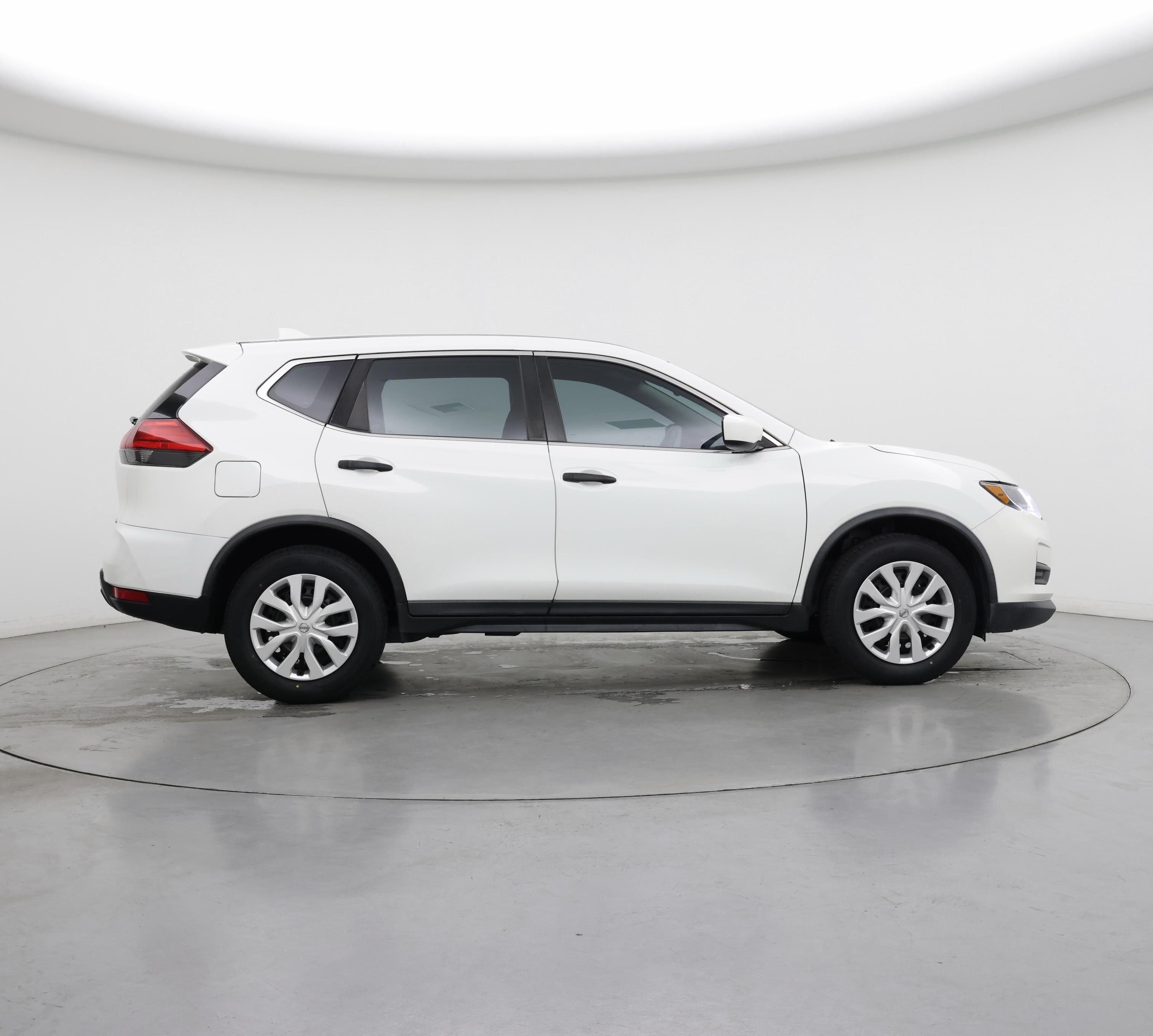 Thumbnail: 2017 Nissan Rogue - 7