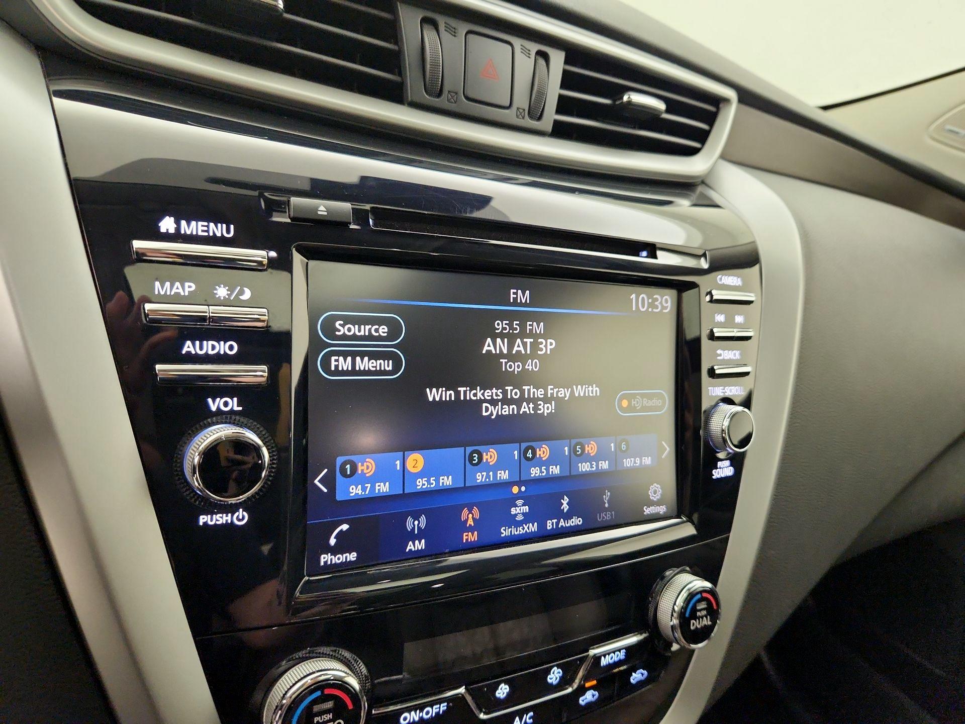 Thumbnail: 2019 Nissan Murano - 16