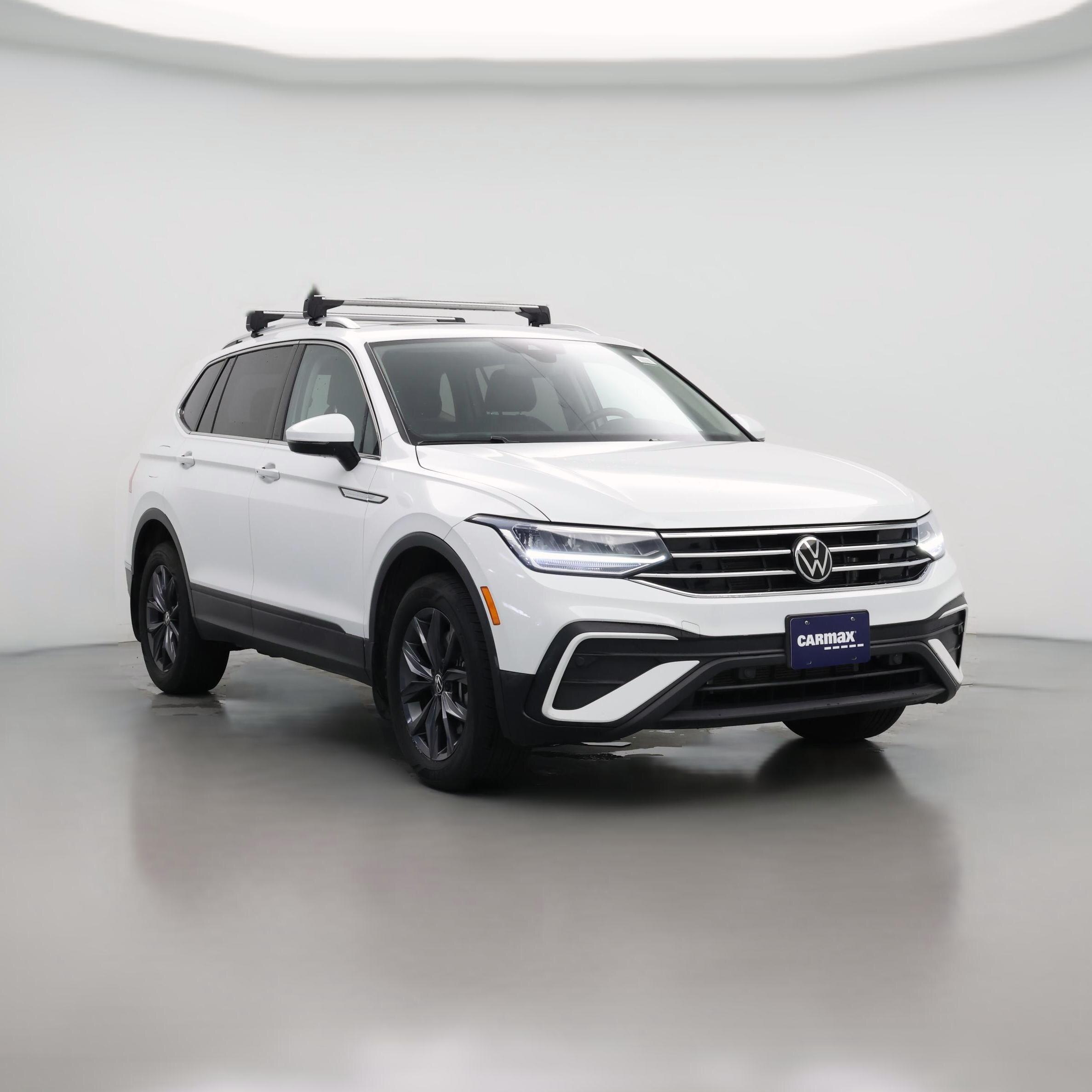 Thumbnail: 2022 Volkswagen Tiguan - 1