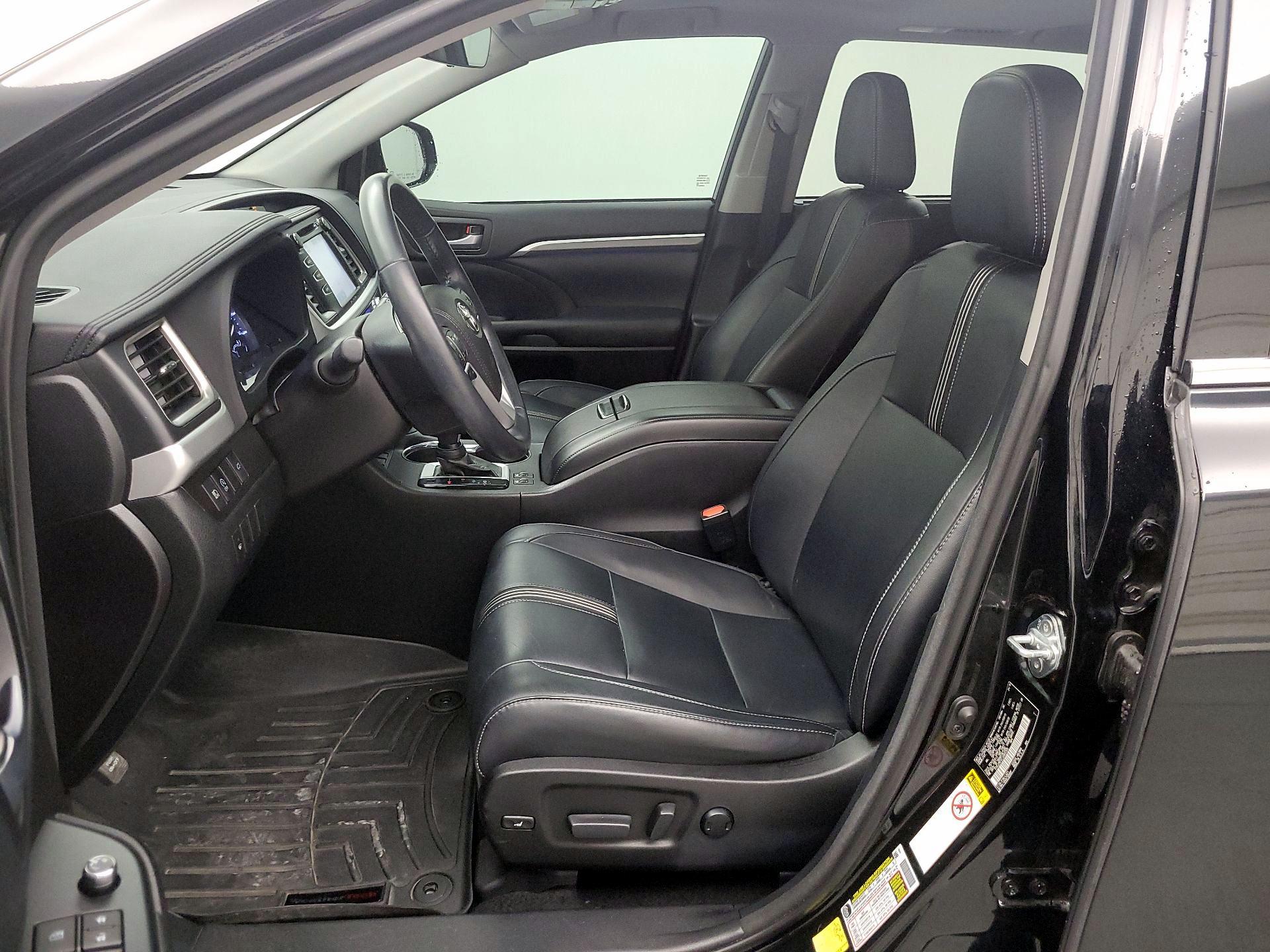 Thumbnail: 2018 Toyota Highlander - 11