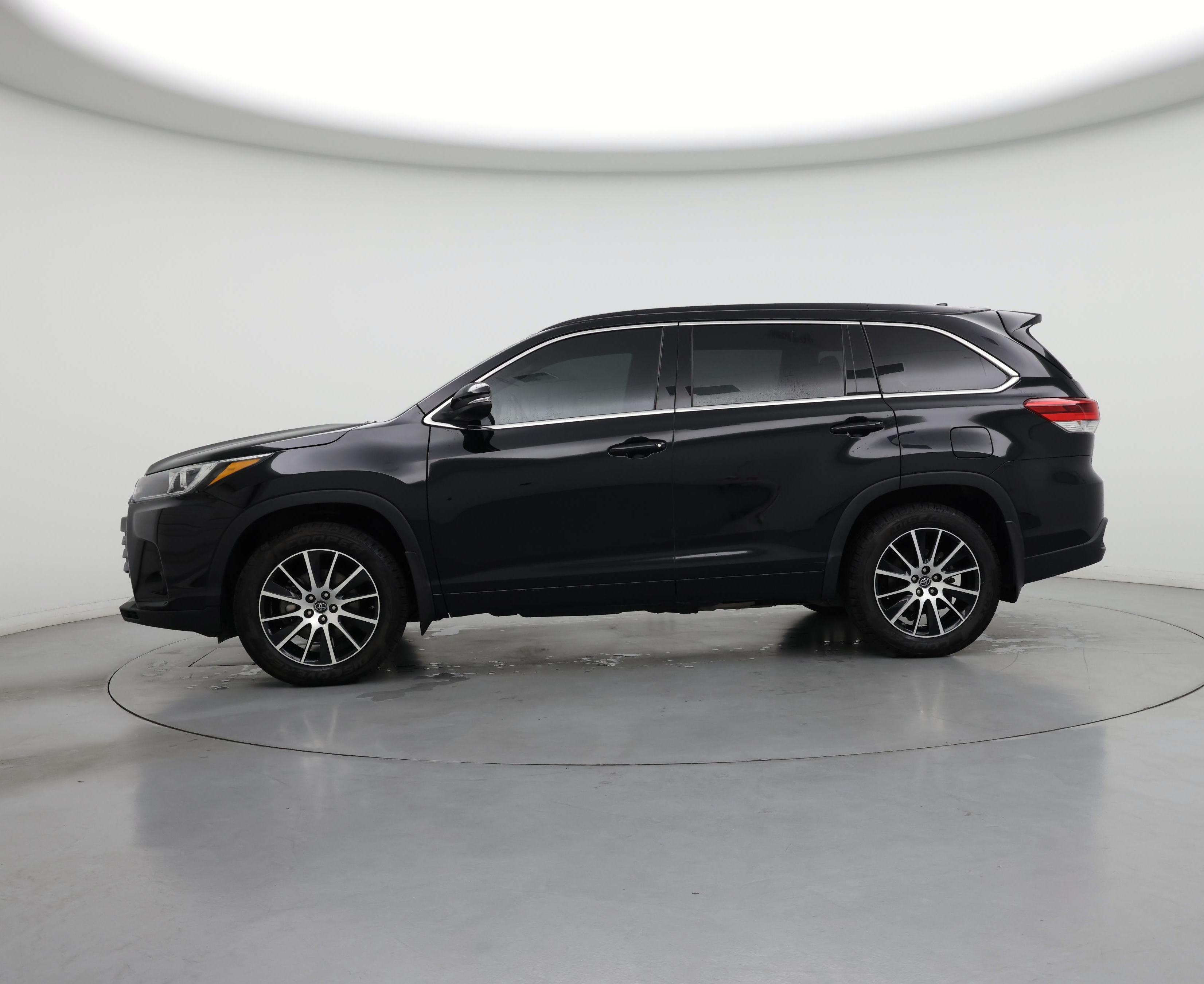 Thumbnail: 2018 Toyota Highlander - 3