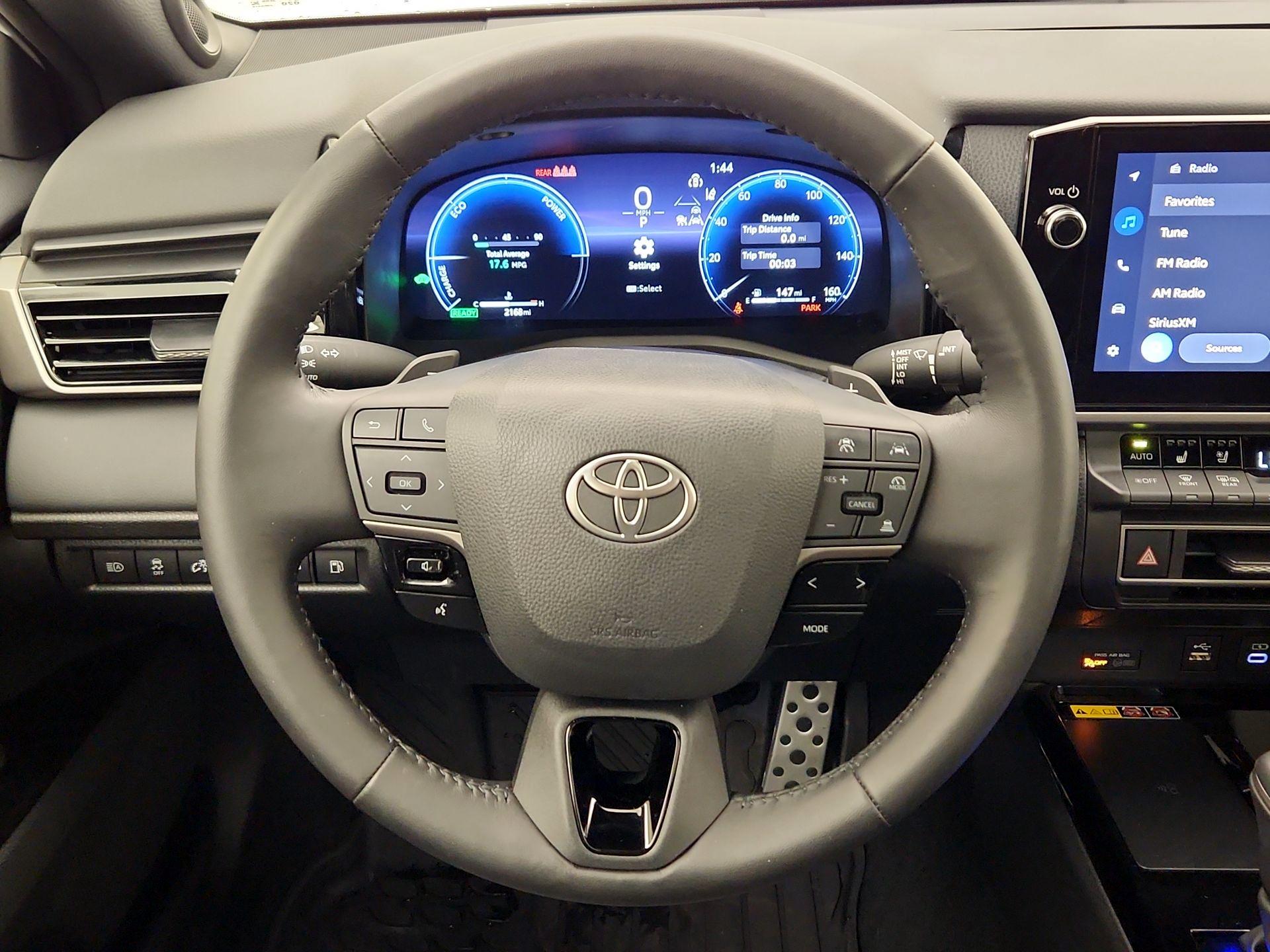 Thumbnail: 2025 Toyota Camry - 10