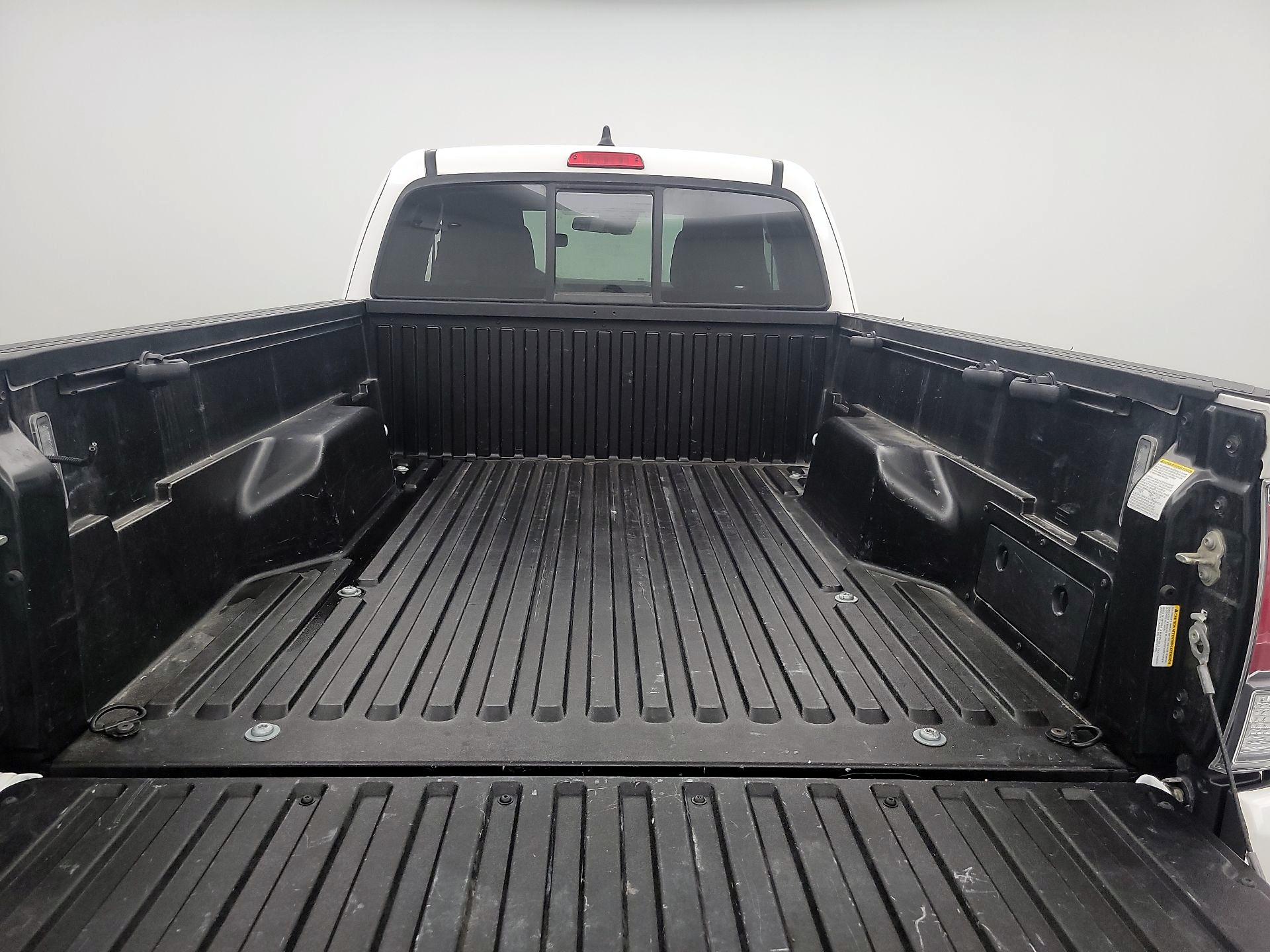 Thumbnail: 2021 Toyota Tacoma - 20