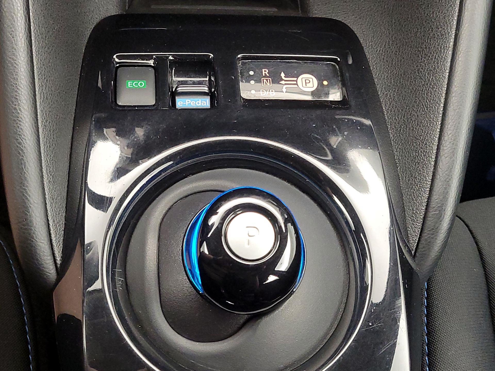 Thumbnail: 2020 Nissan Leaf - 18
