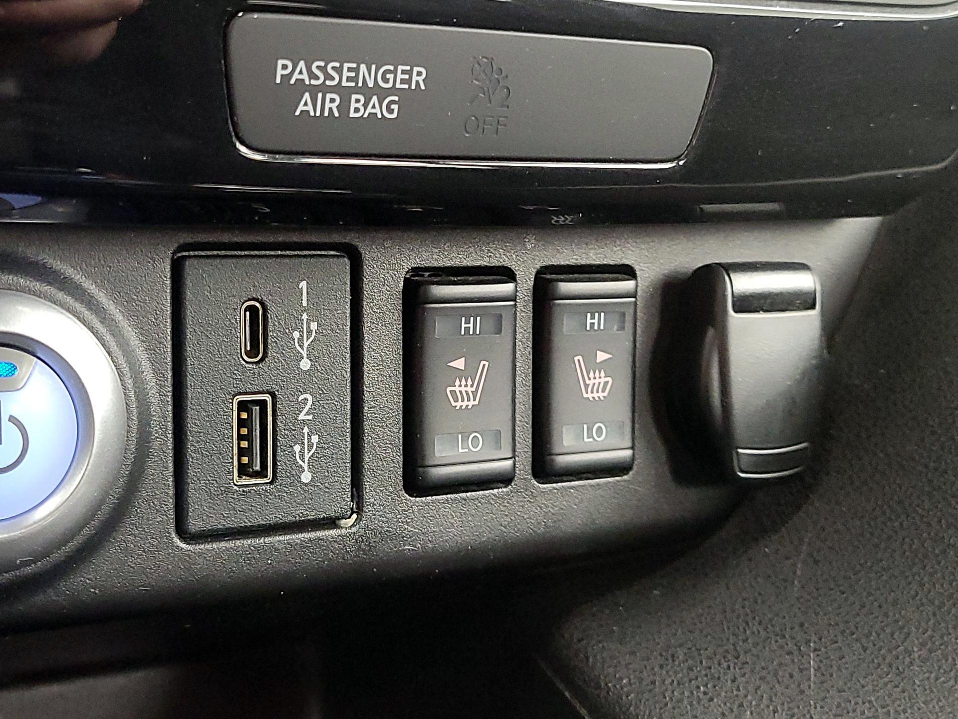 Thumbnail: 2020 Nissan Leaf - 19