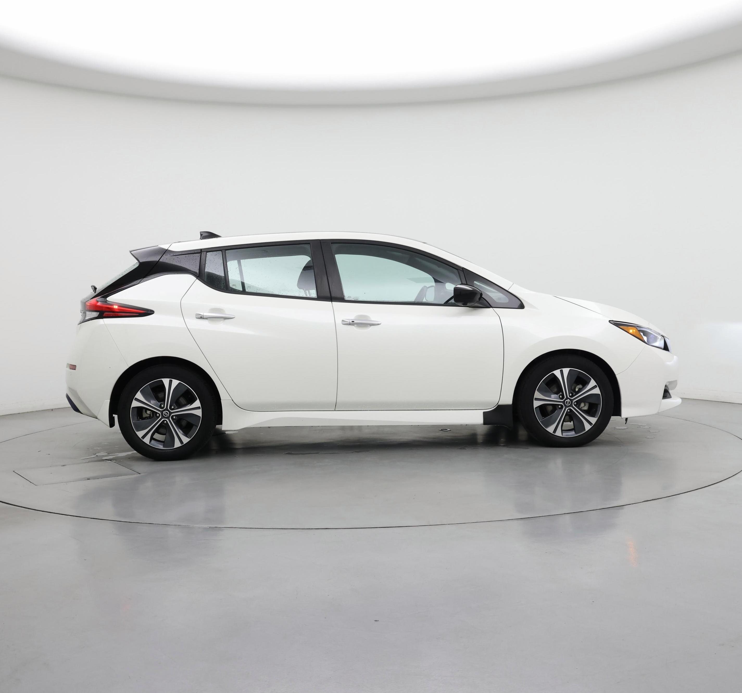 Thumbnail: 2020 Nissan Leaf - 7