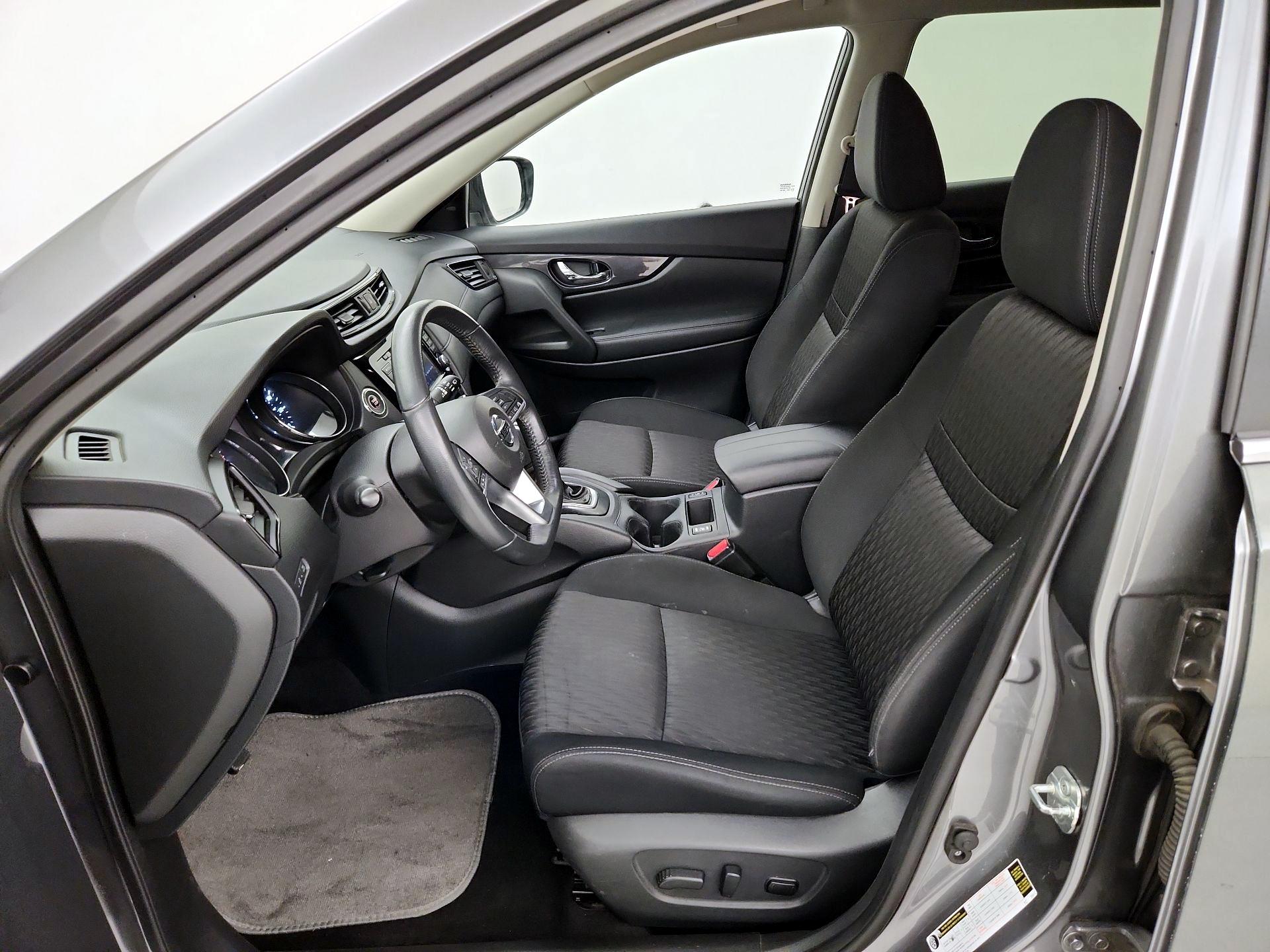 Thumbnail: 2018 Nissan Rogue - 11