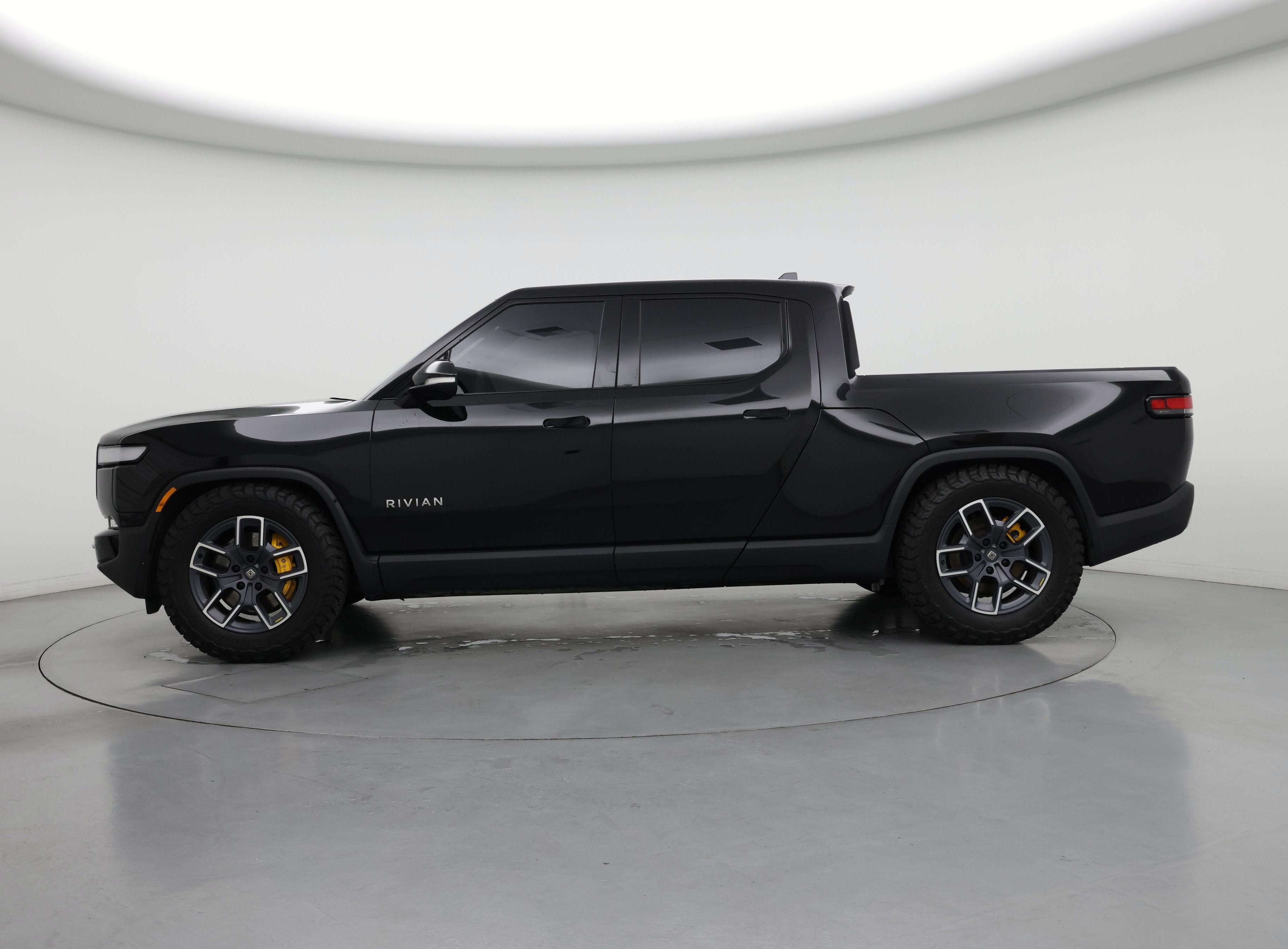 Thumbnail: 2023 Rivian R1T - 3