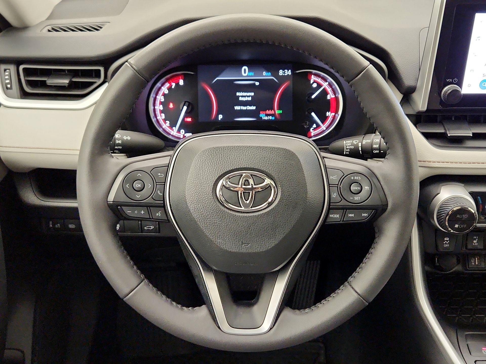 Thumbnail: 2024 Toyota RAV4 - 10