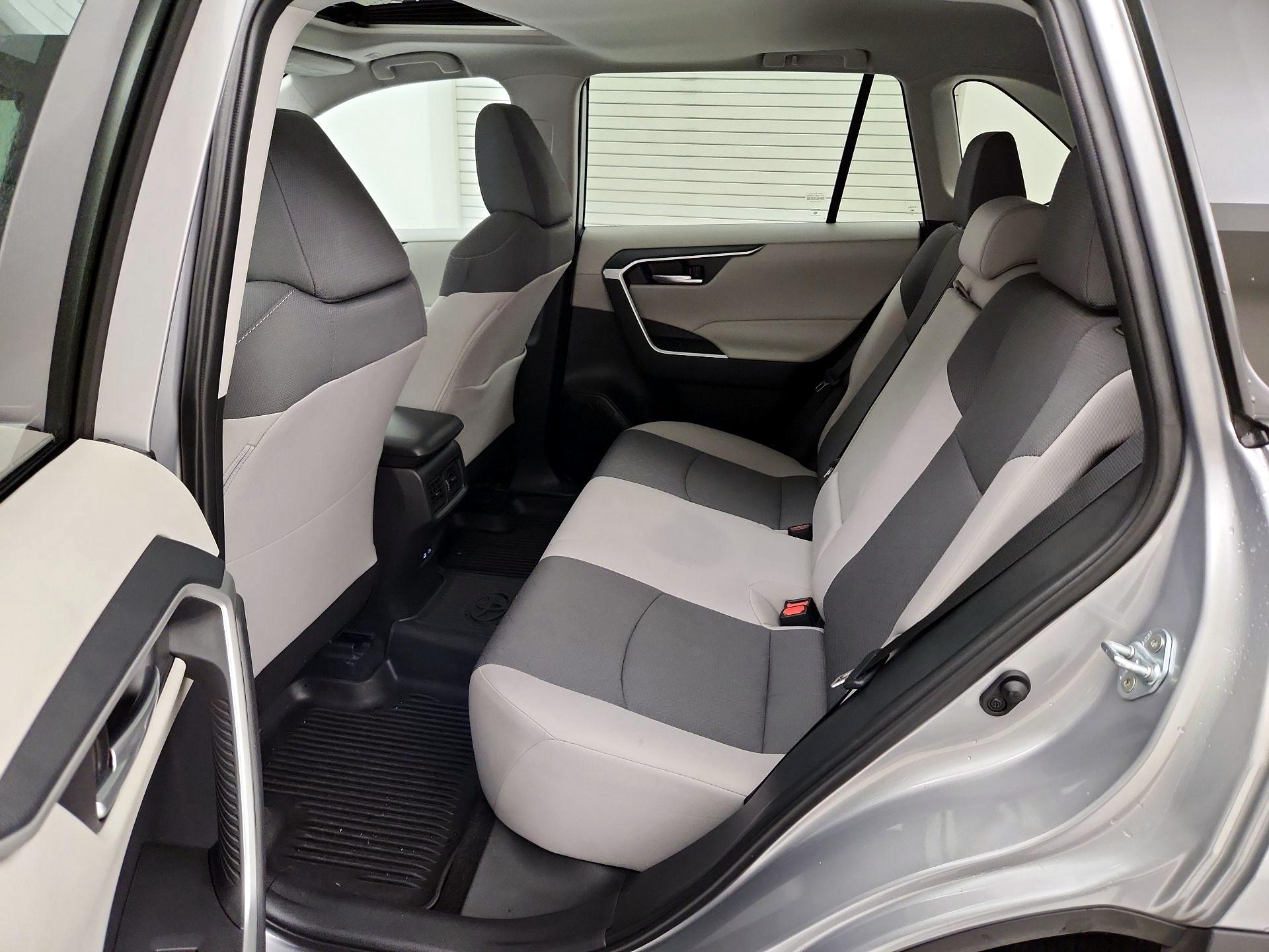 Thumbnail: 2024 Toyota RAV4 - 20