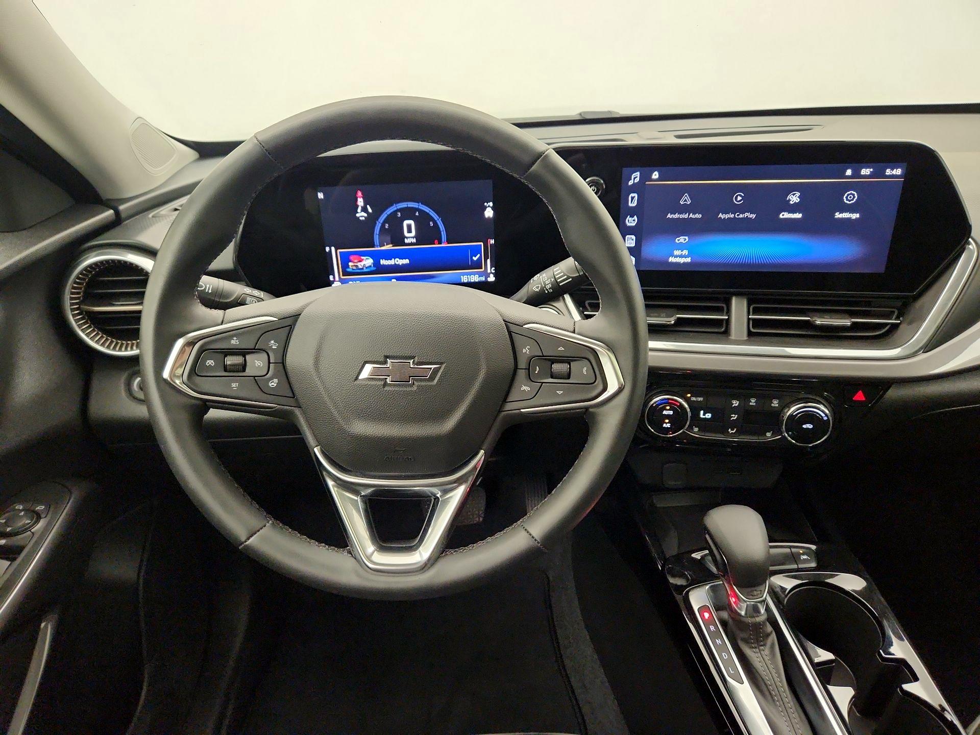 Thumbnail: 2024 Chevrolet Trax - 10
