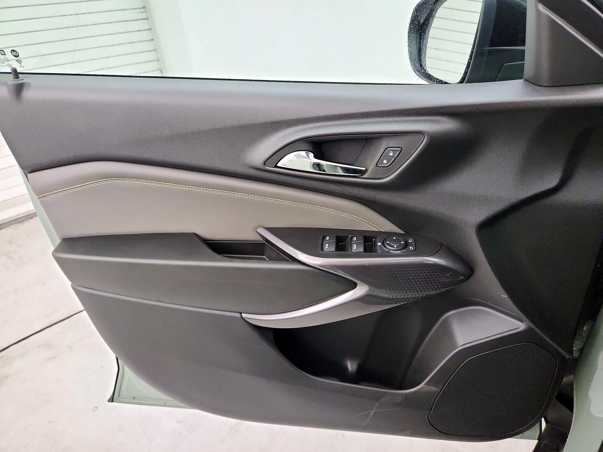 Thumbnail: 2024 Chevrolet Trax - 12