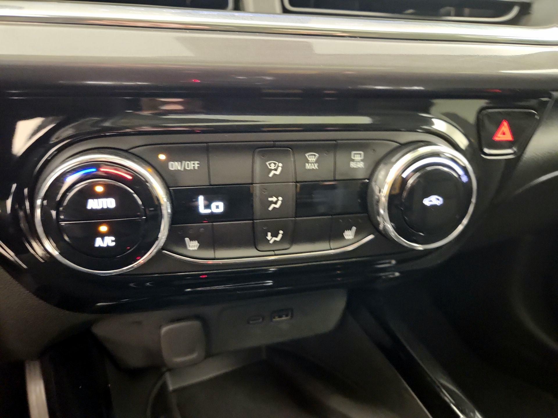 Thumbnail: 2024 Chevrolet Trax - 16