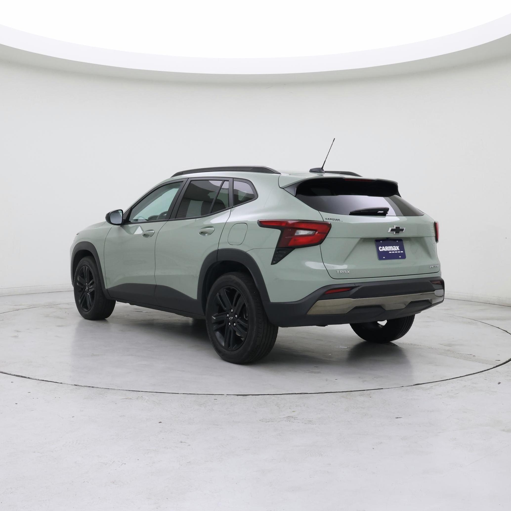 Thumbnail: 2024 Chevrolet Trax - 2