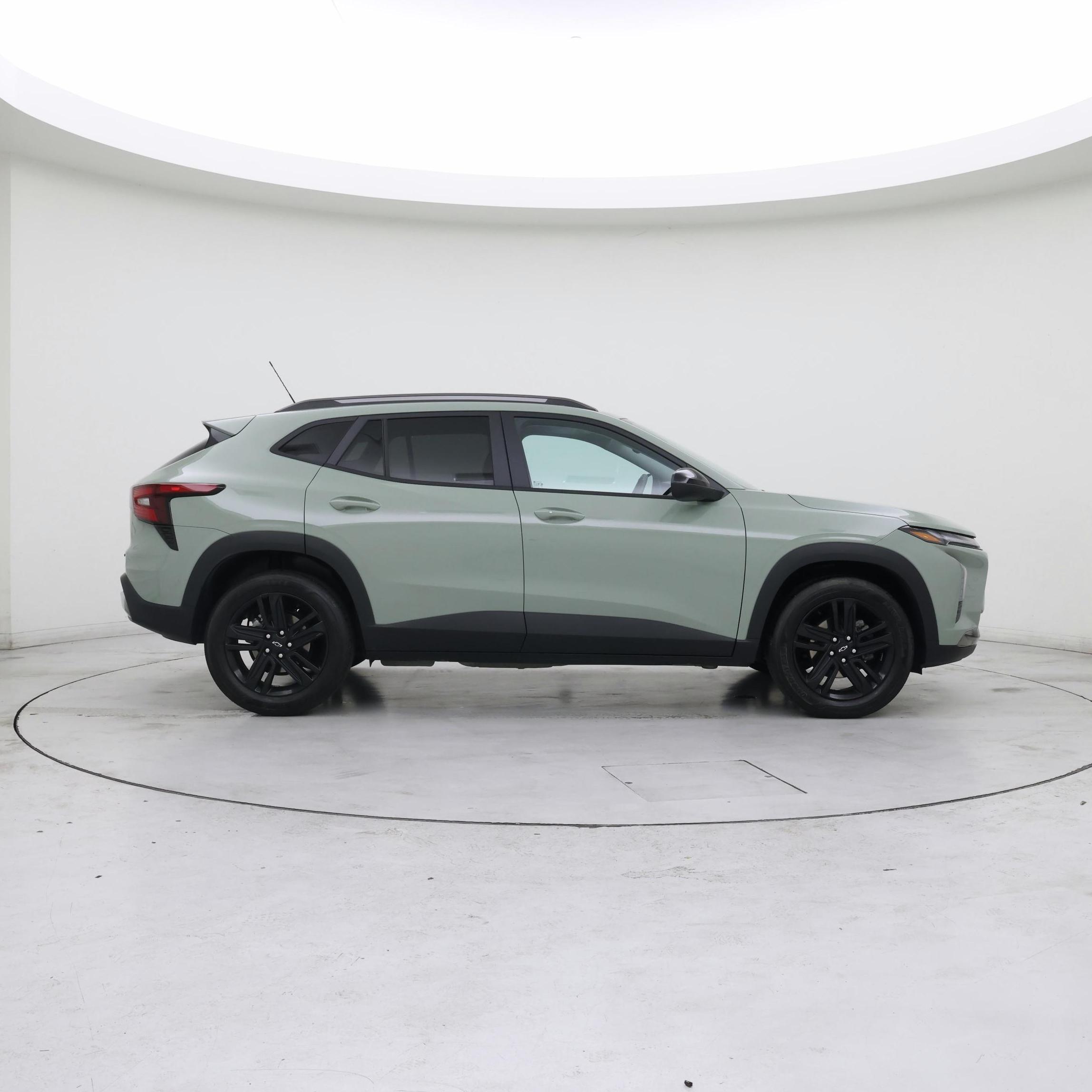 Thumbnail: 2024 Chevrolet Trax - 7