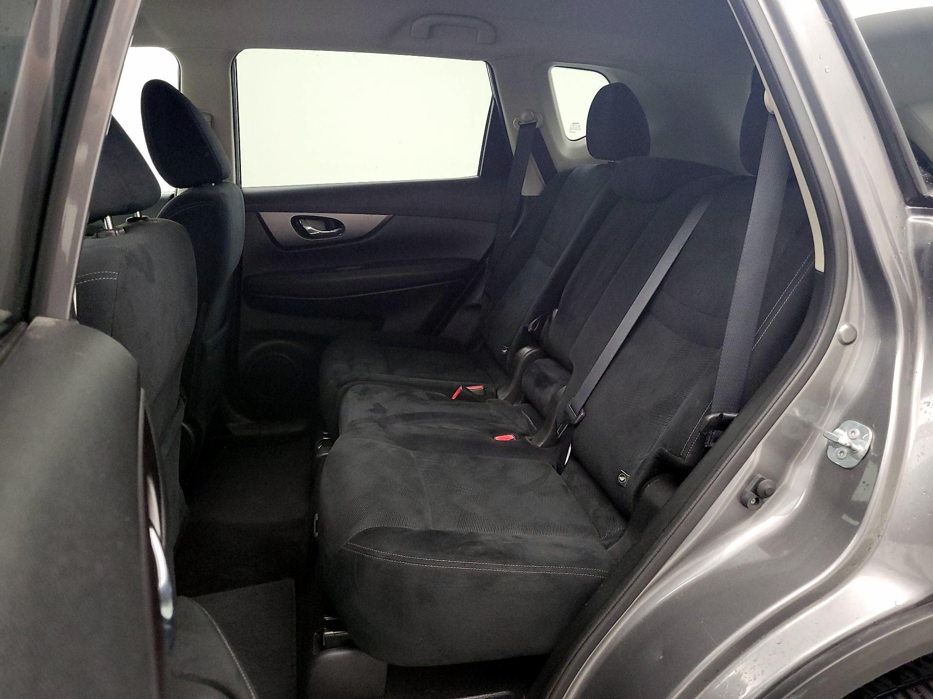 Thumbnail: 2016 Nissan Rogue - 19